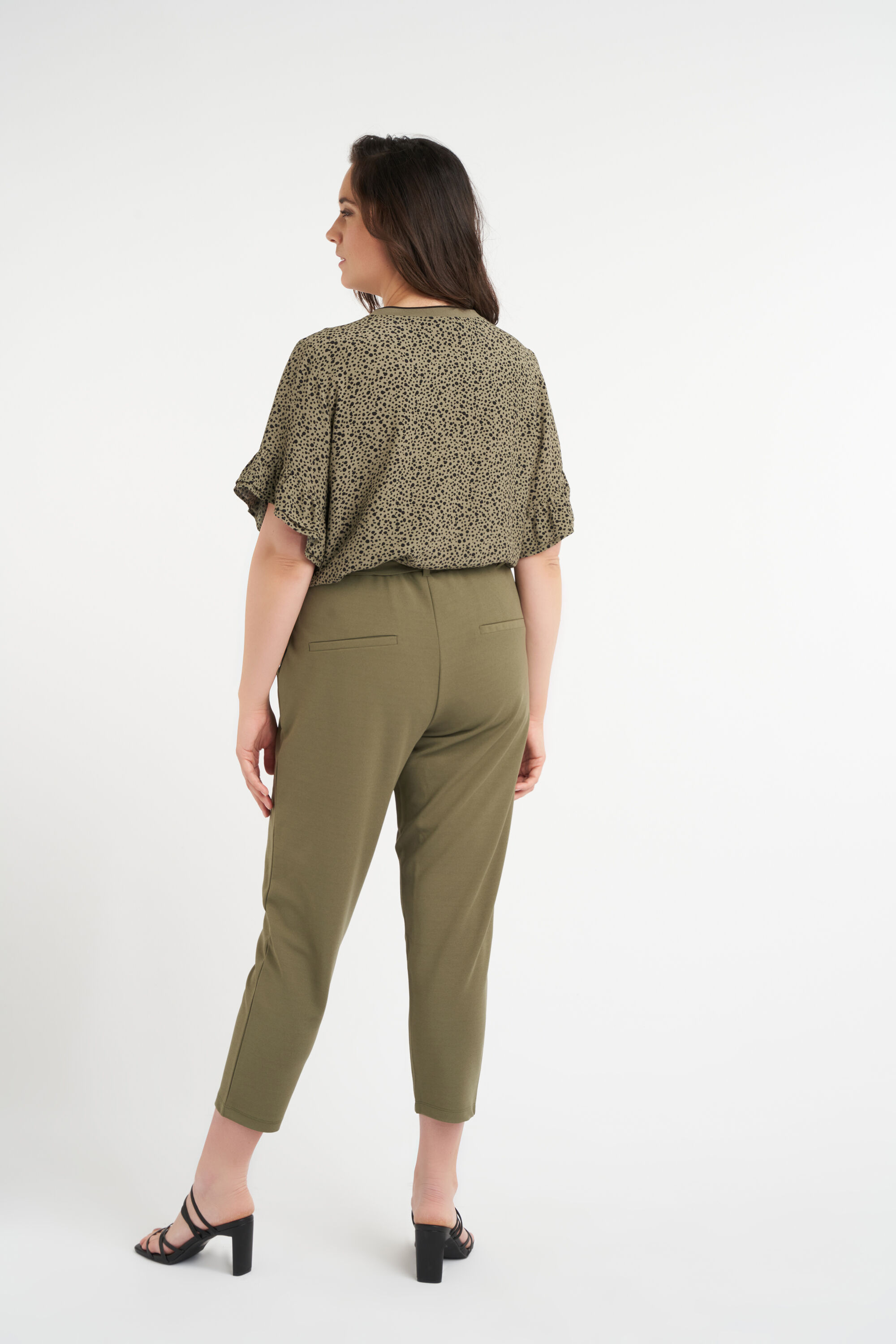 Pantalon avec n&oelig;ud papillon image number 3