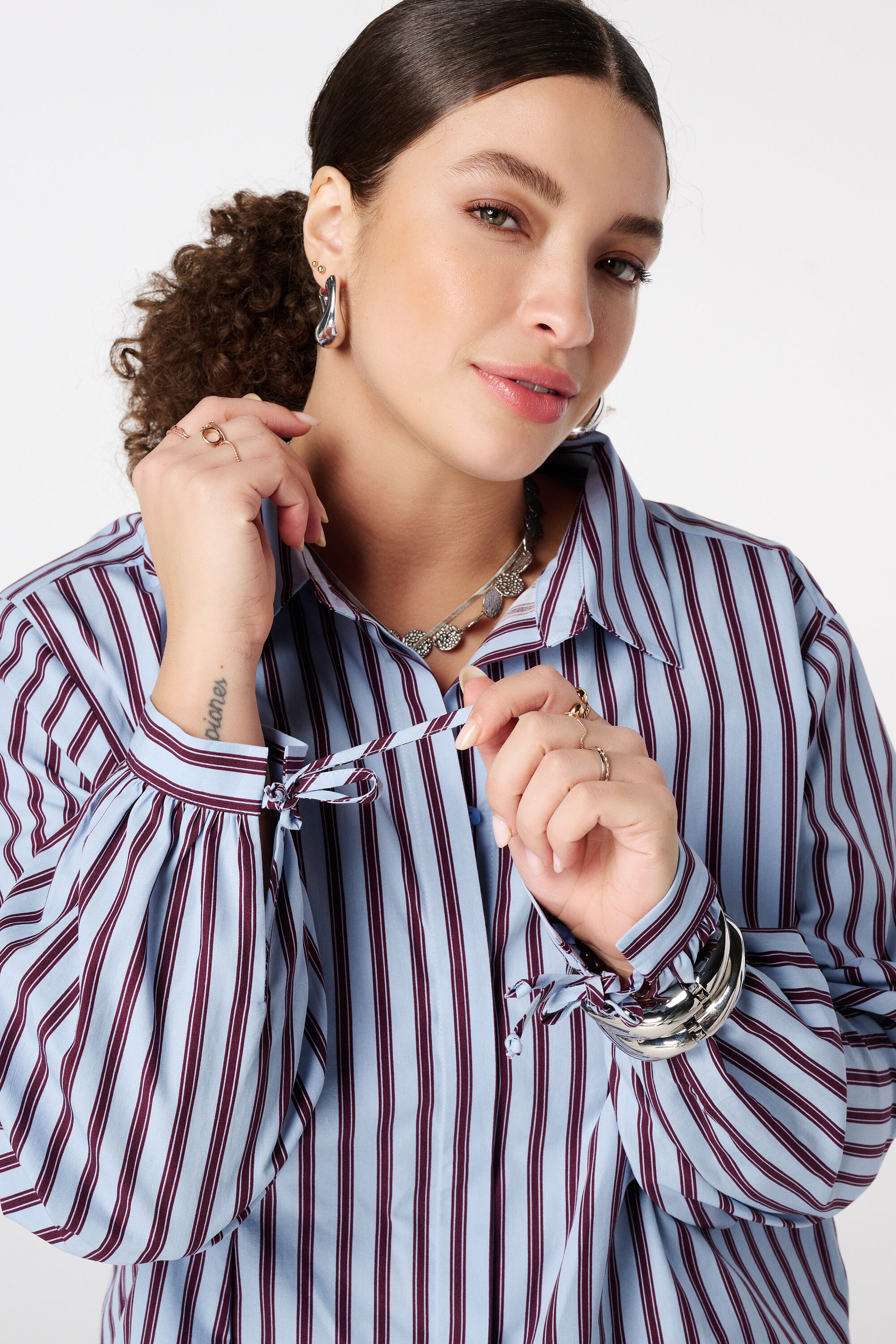 Blouse ray&eacute;e image number 4