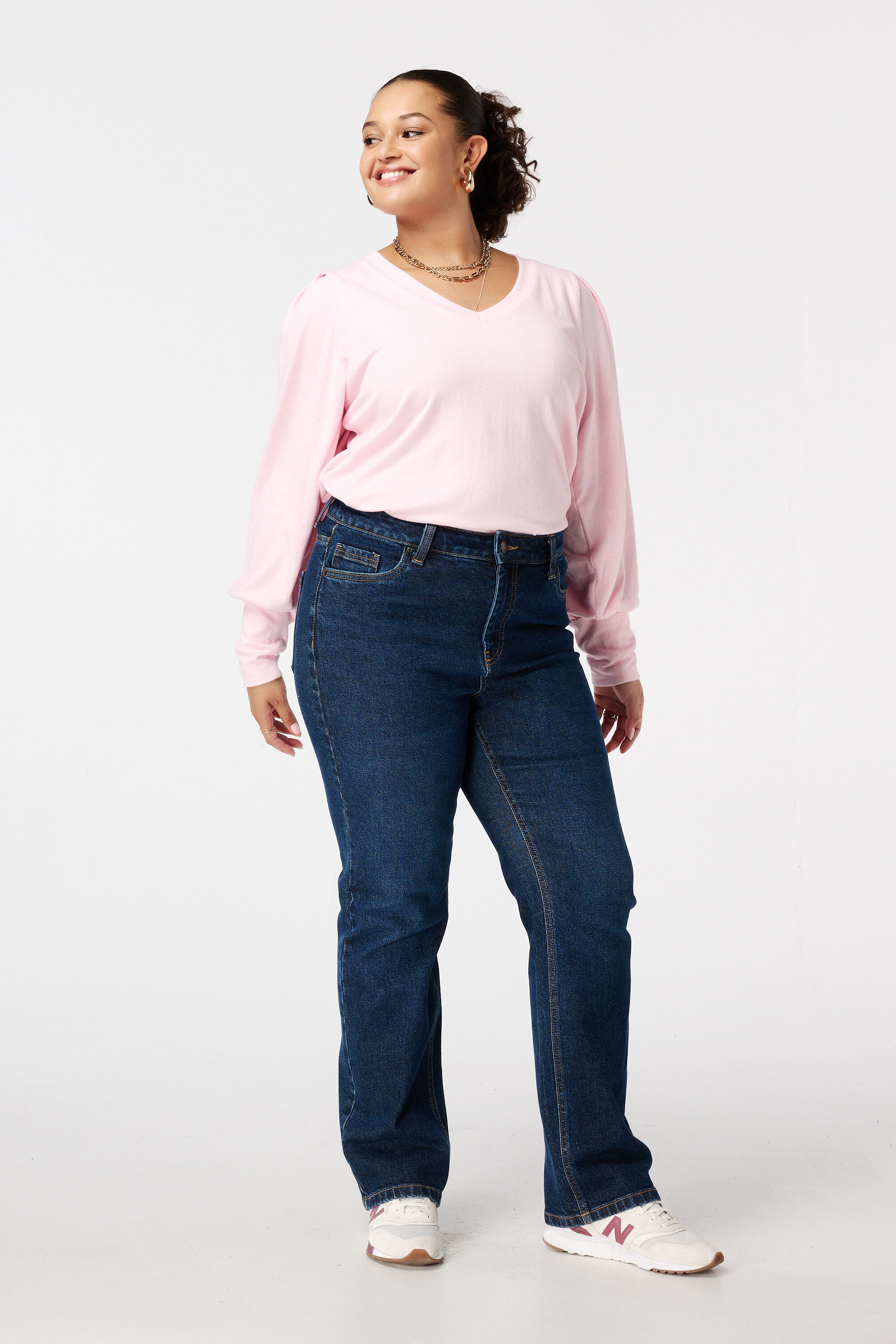 Pull finement tricot&eacute; &agrave; manches bouffantes image number 5