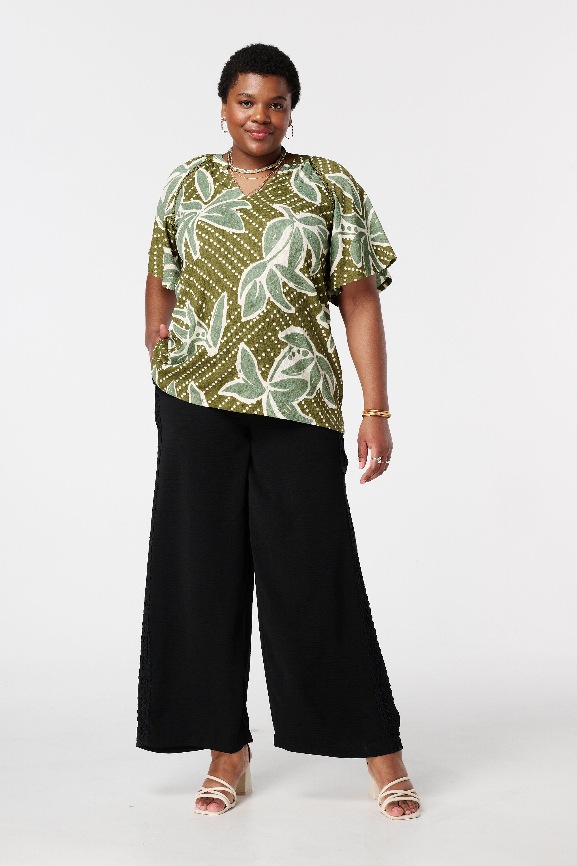 Top &agrave; manches papillon image number 5