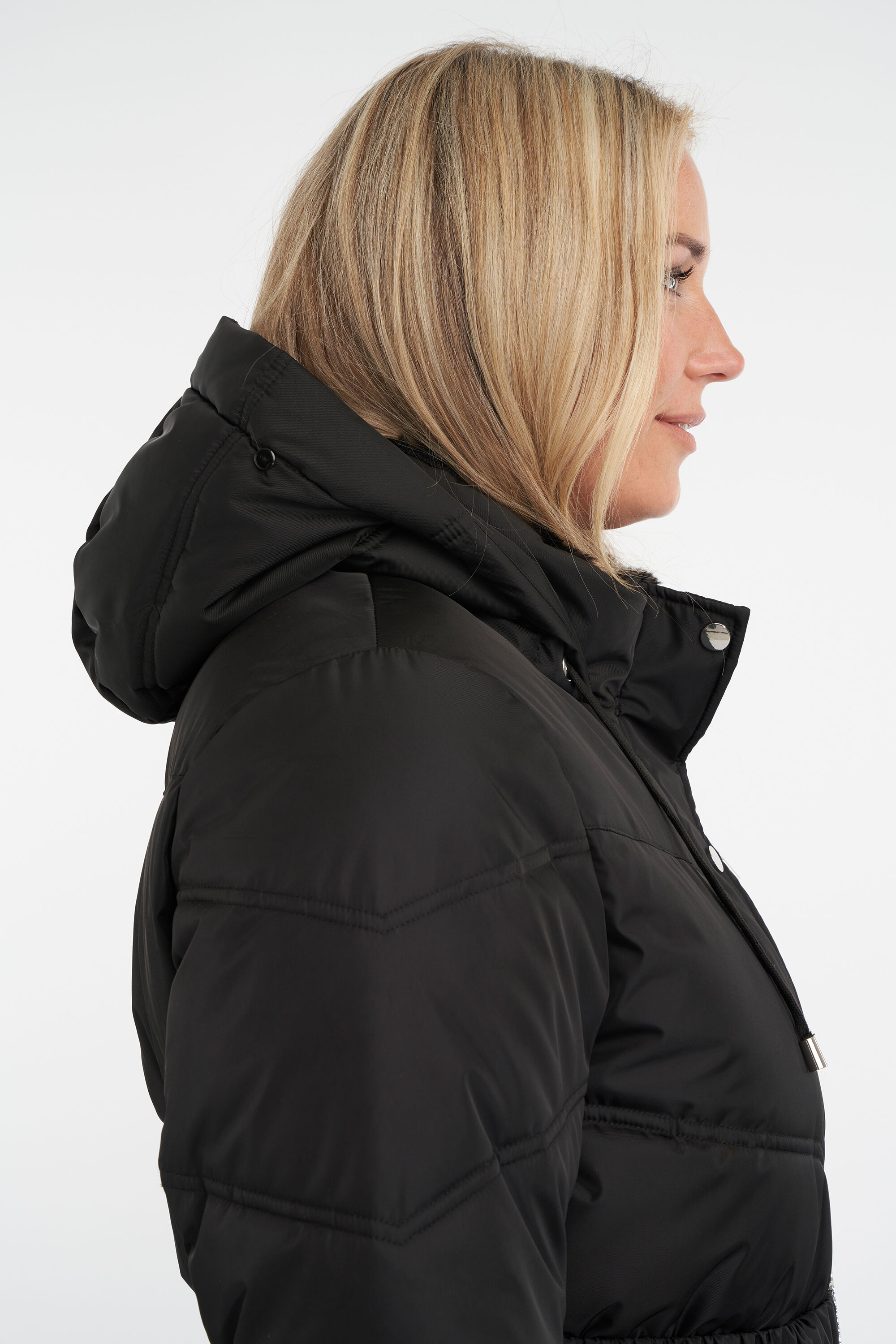 Veste matelass&eacute;e avec ceinture image number 7