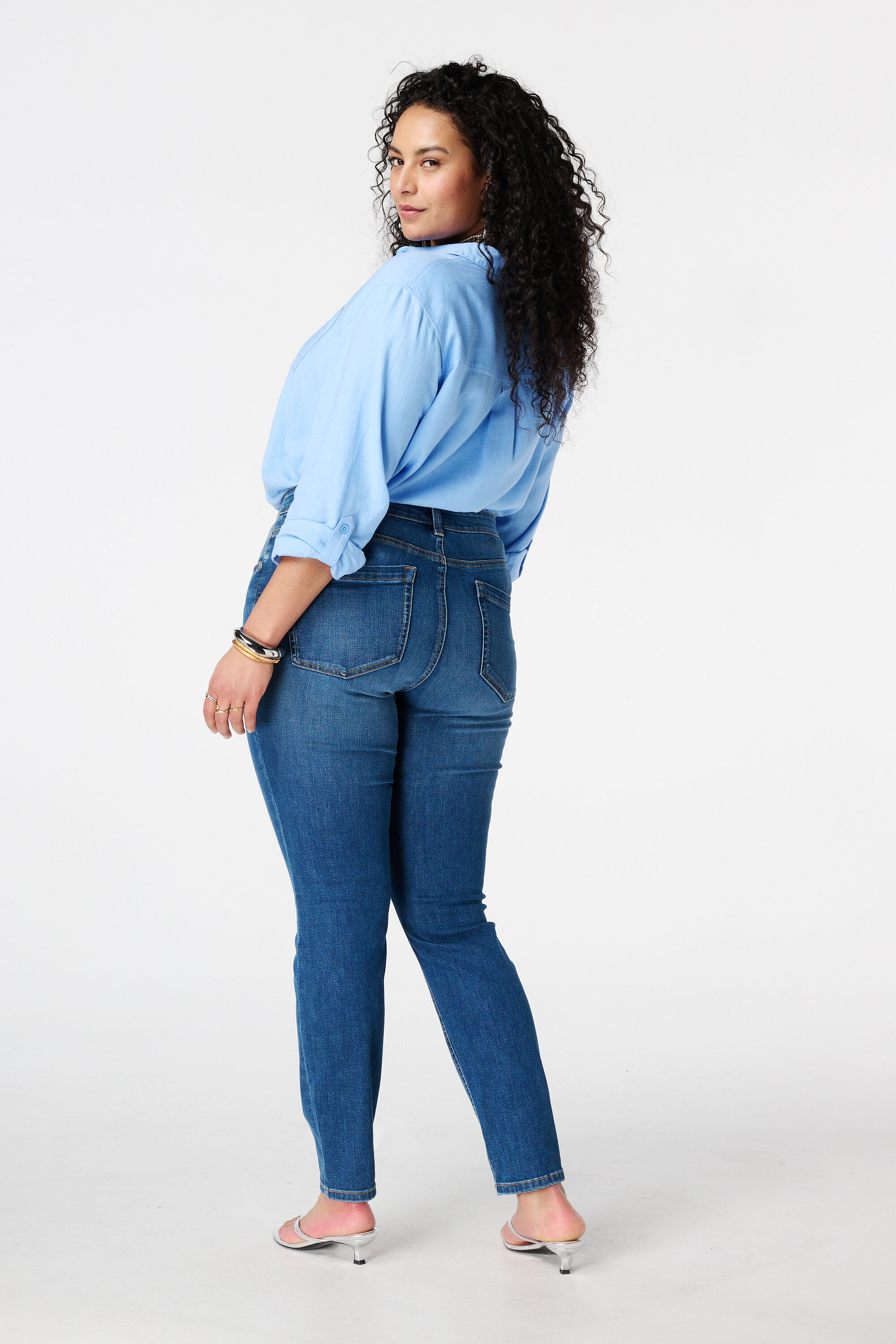 Jean slim IRIS image number 3