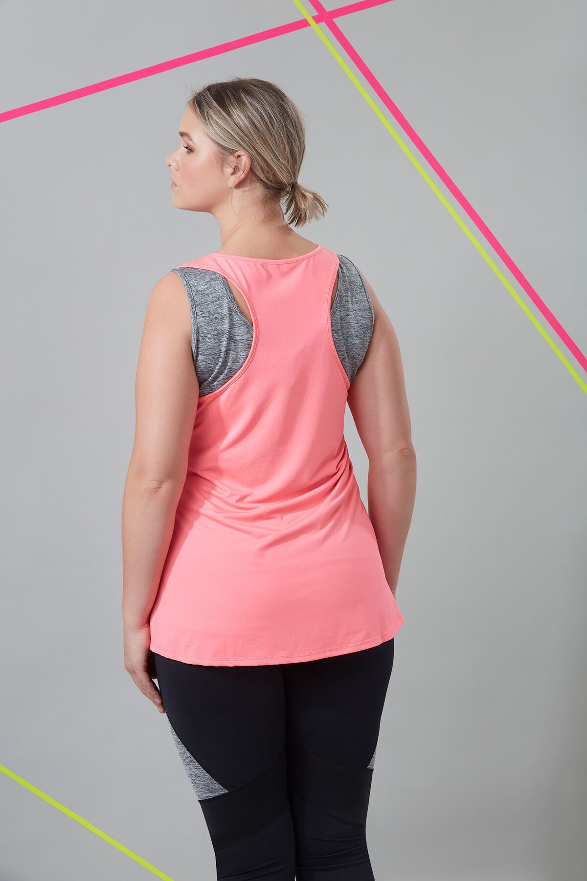 Haut de sport double &eacute;paisseur image number 4