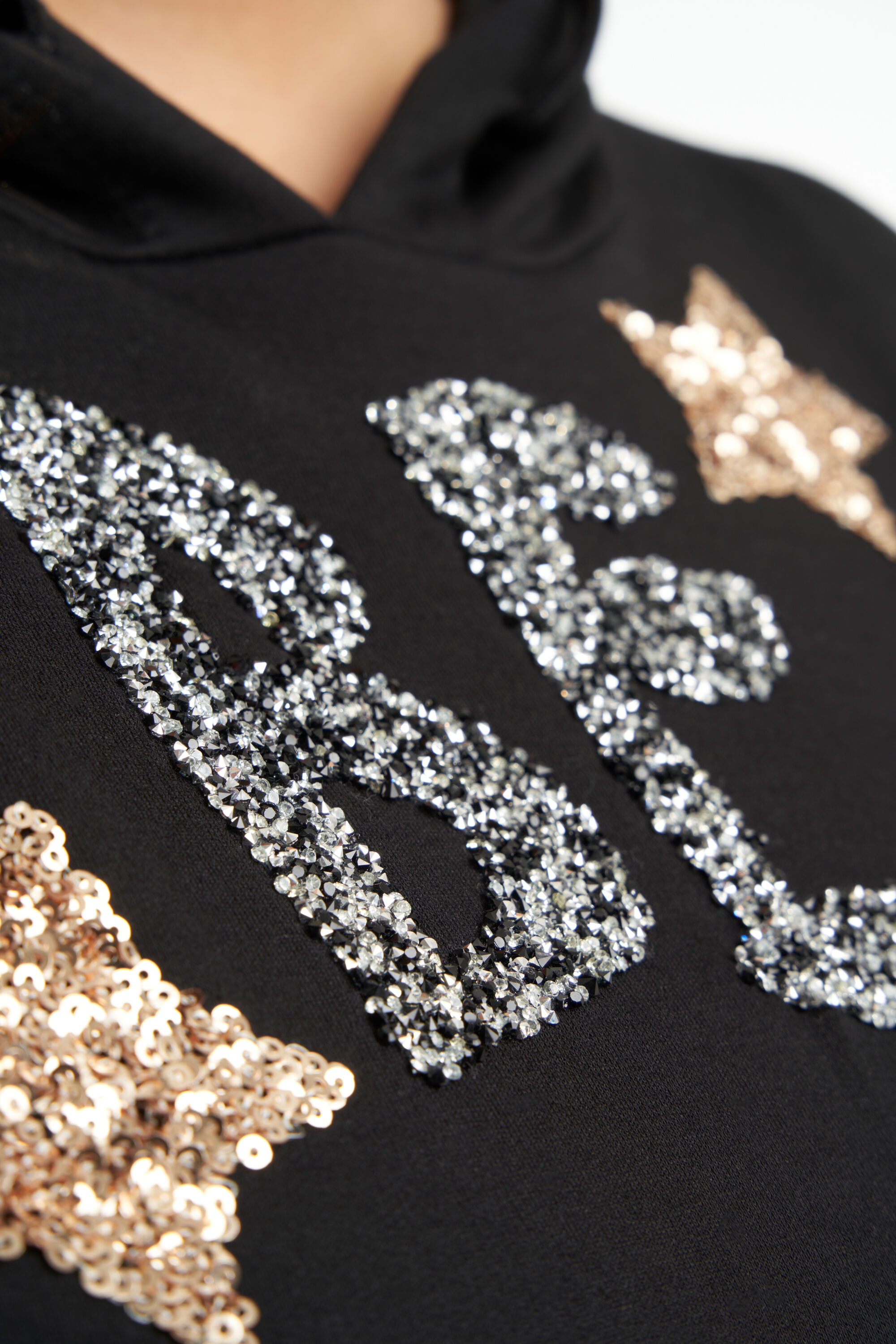 Sweat &agrave; capuche avec paillettes image number 4