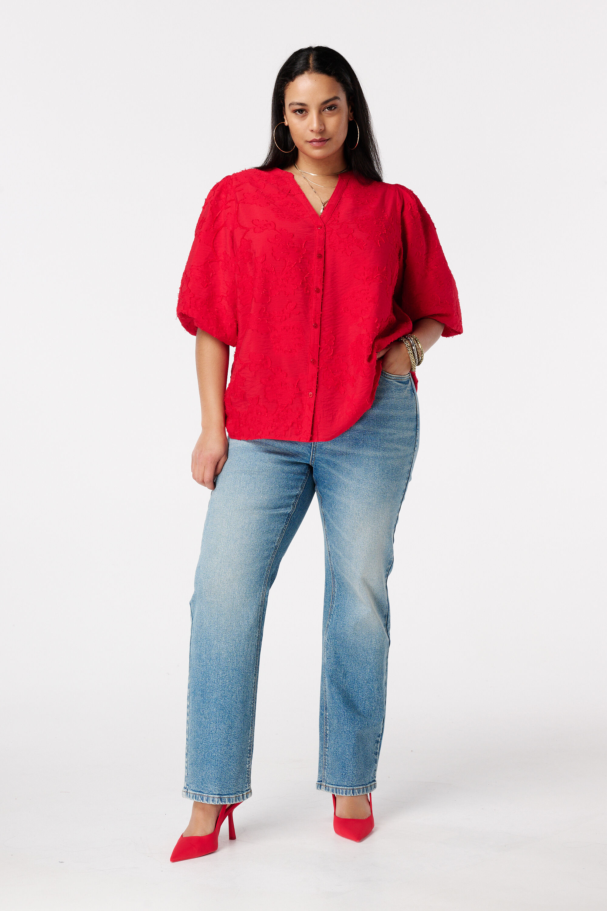 Blouse brod&eacute;e &agrave; manches bouffantes image number 5