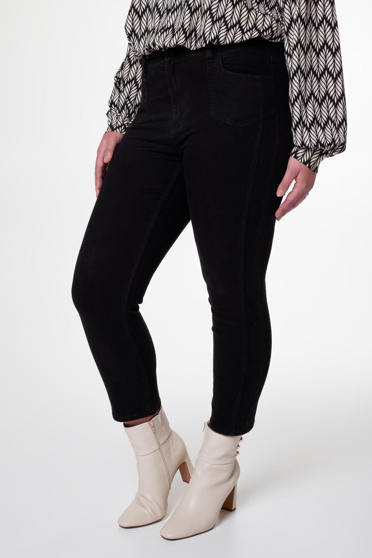Pantalon slim cropped image number 5