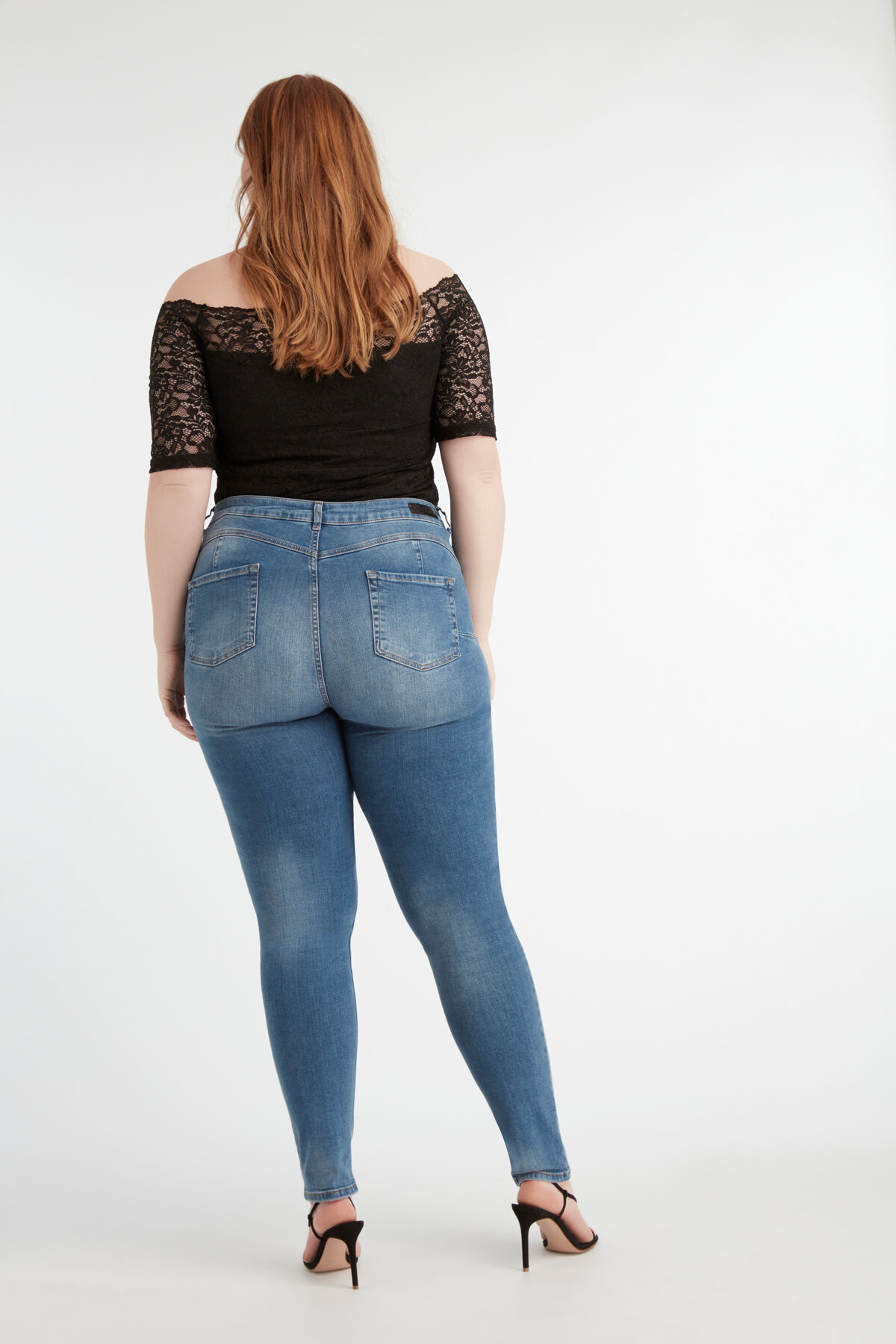 Jean LIFTS Magic Simplicity image number 7