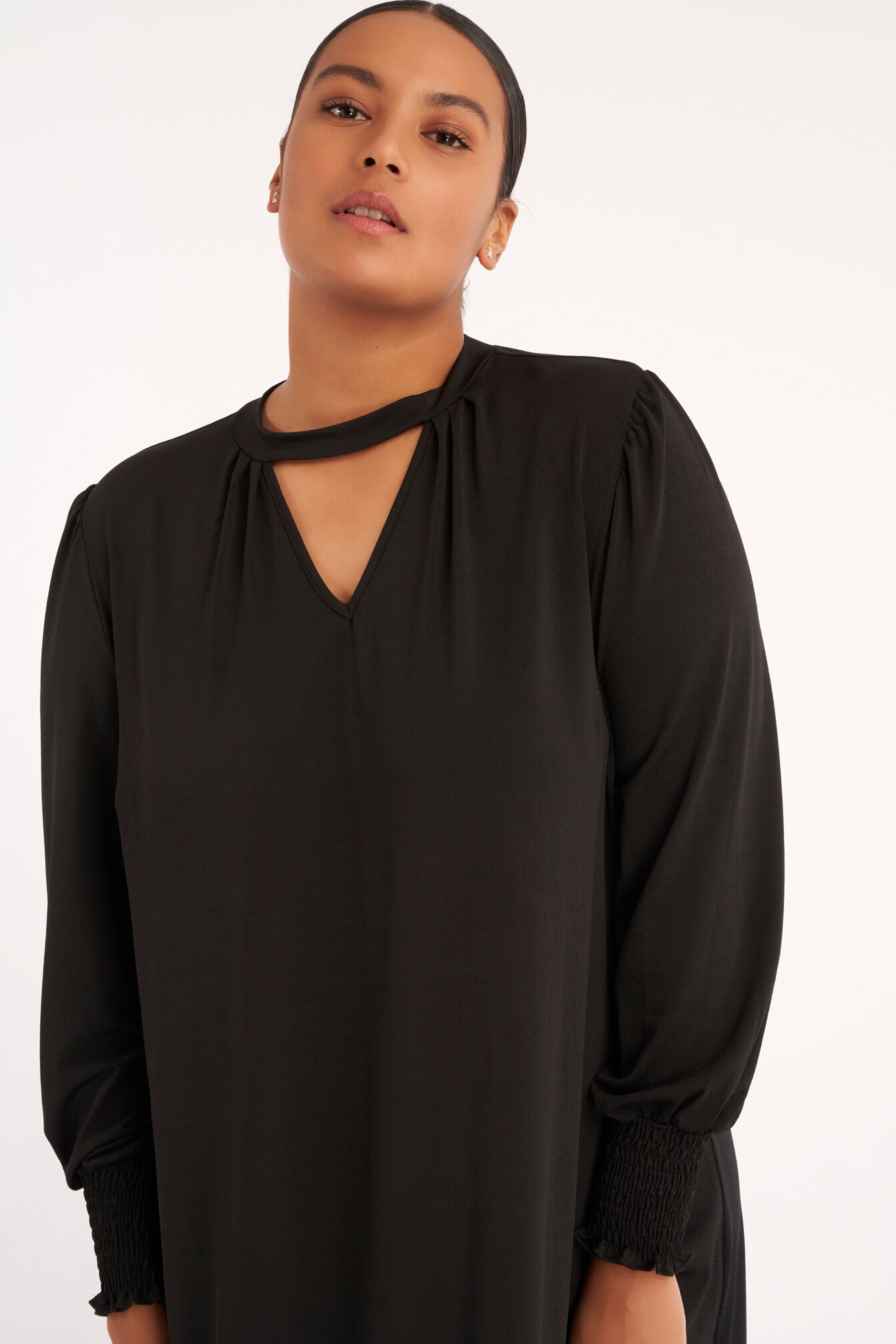 Robe trap&egrave;ze courte image number 4