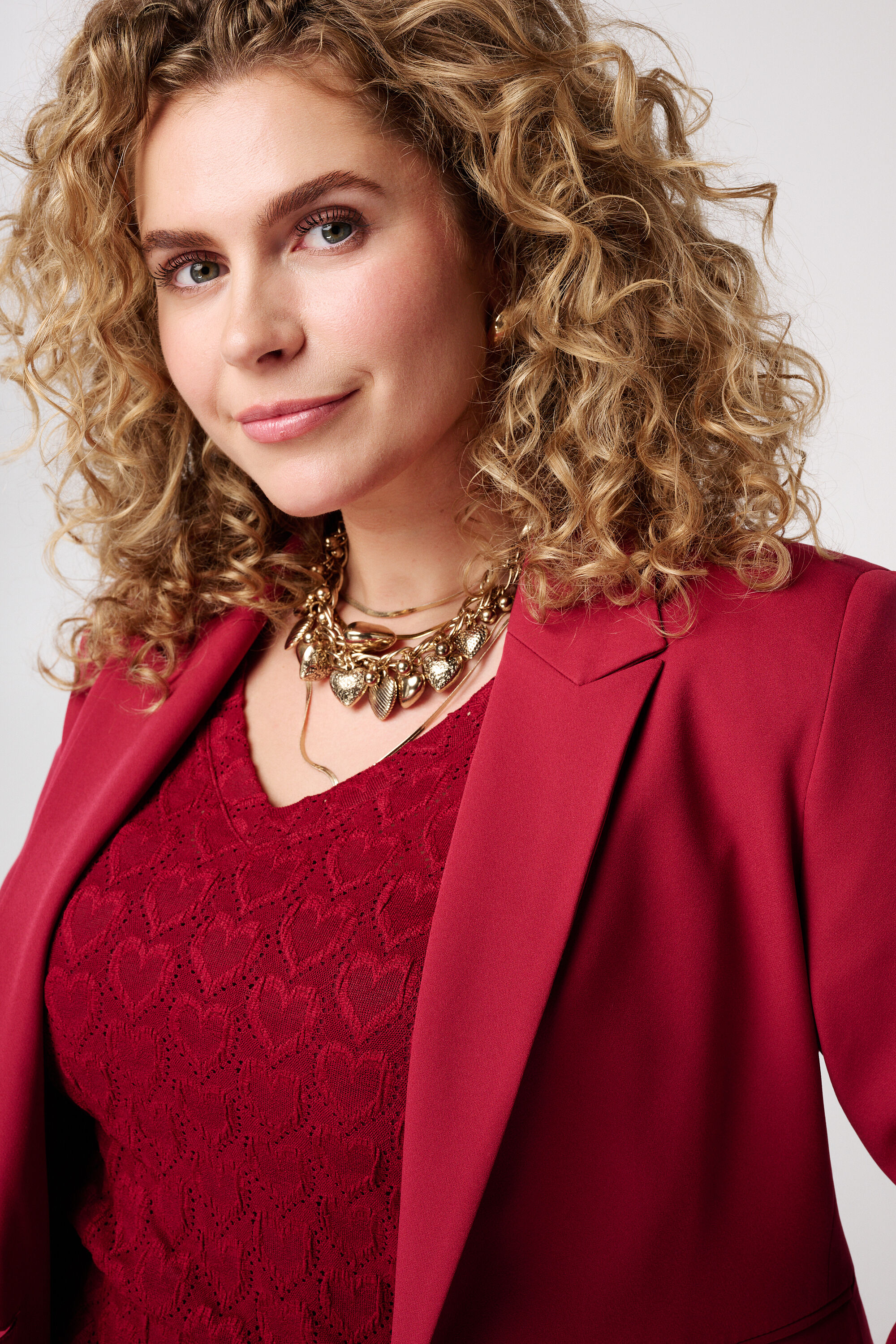 Blazer court image number 4