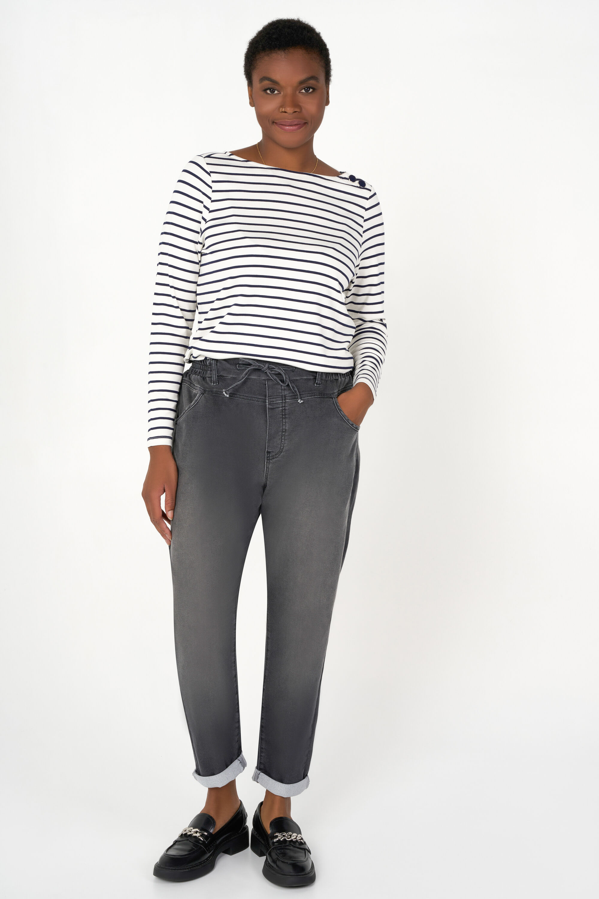 Pantalon de style jogging en denim image number 6