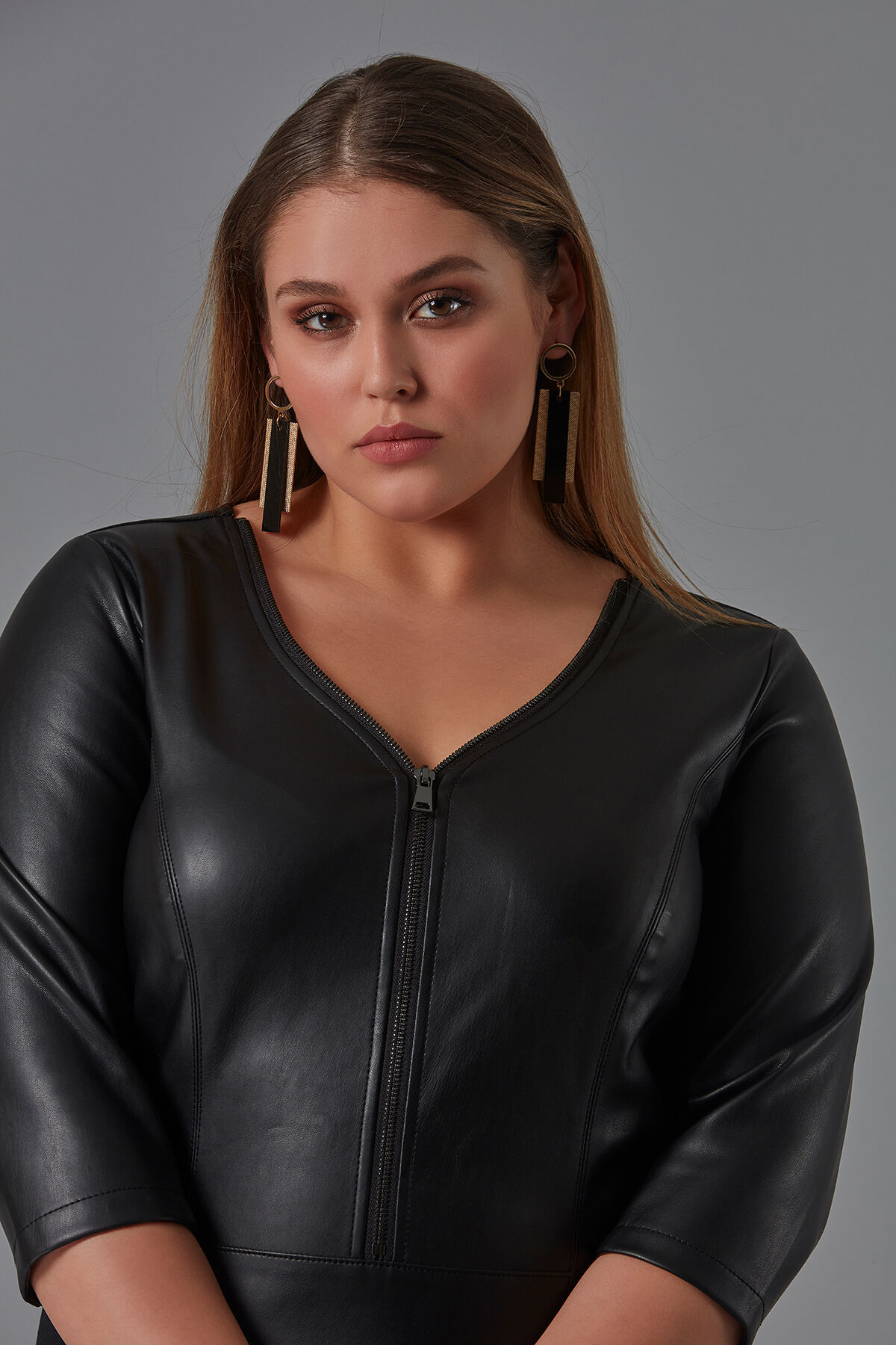 Robe en similicuir    image number 3