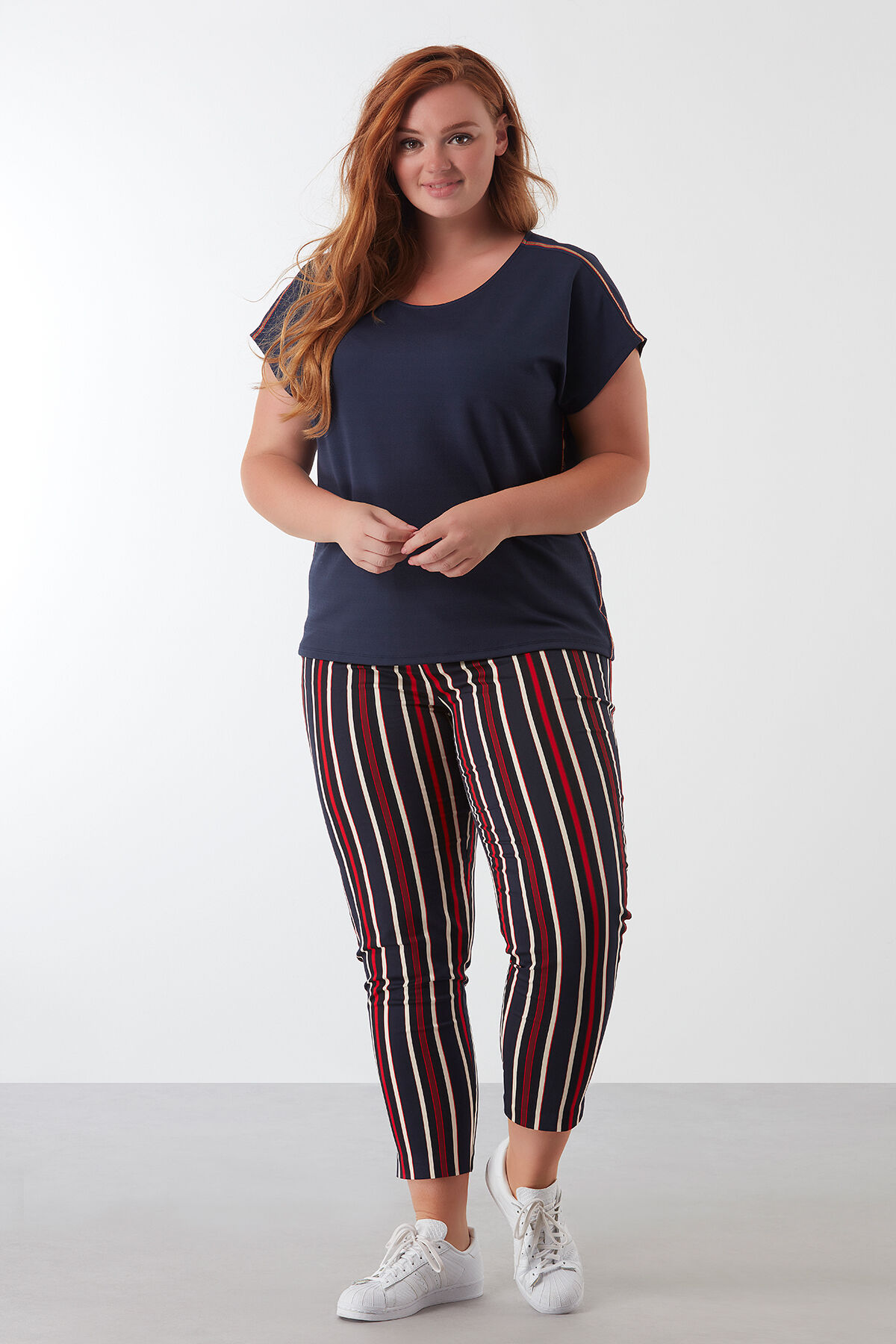 Pantalon ray&eacute; image number 4