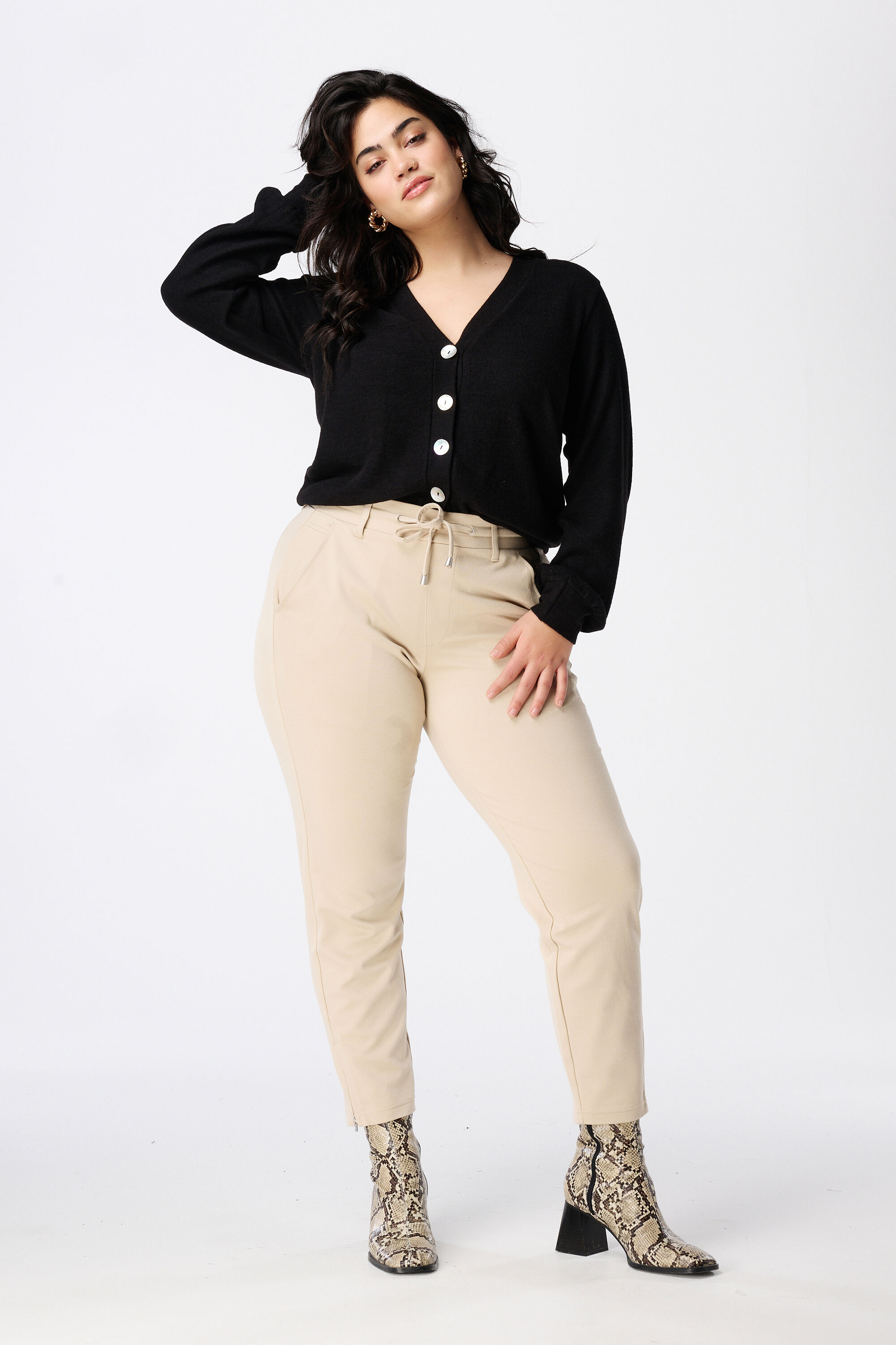 Gilet boutonn&eacute; image number 5