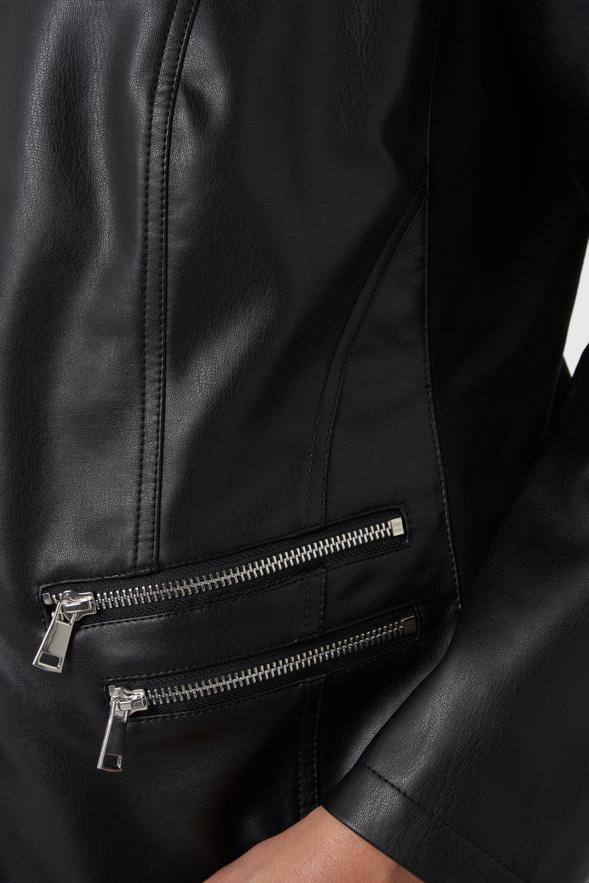 Veste en similicuir image number 4