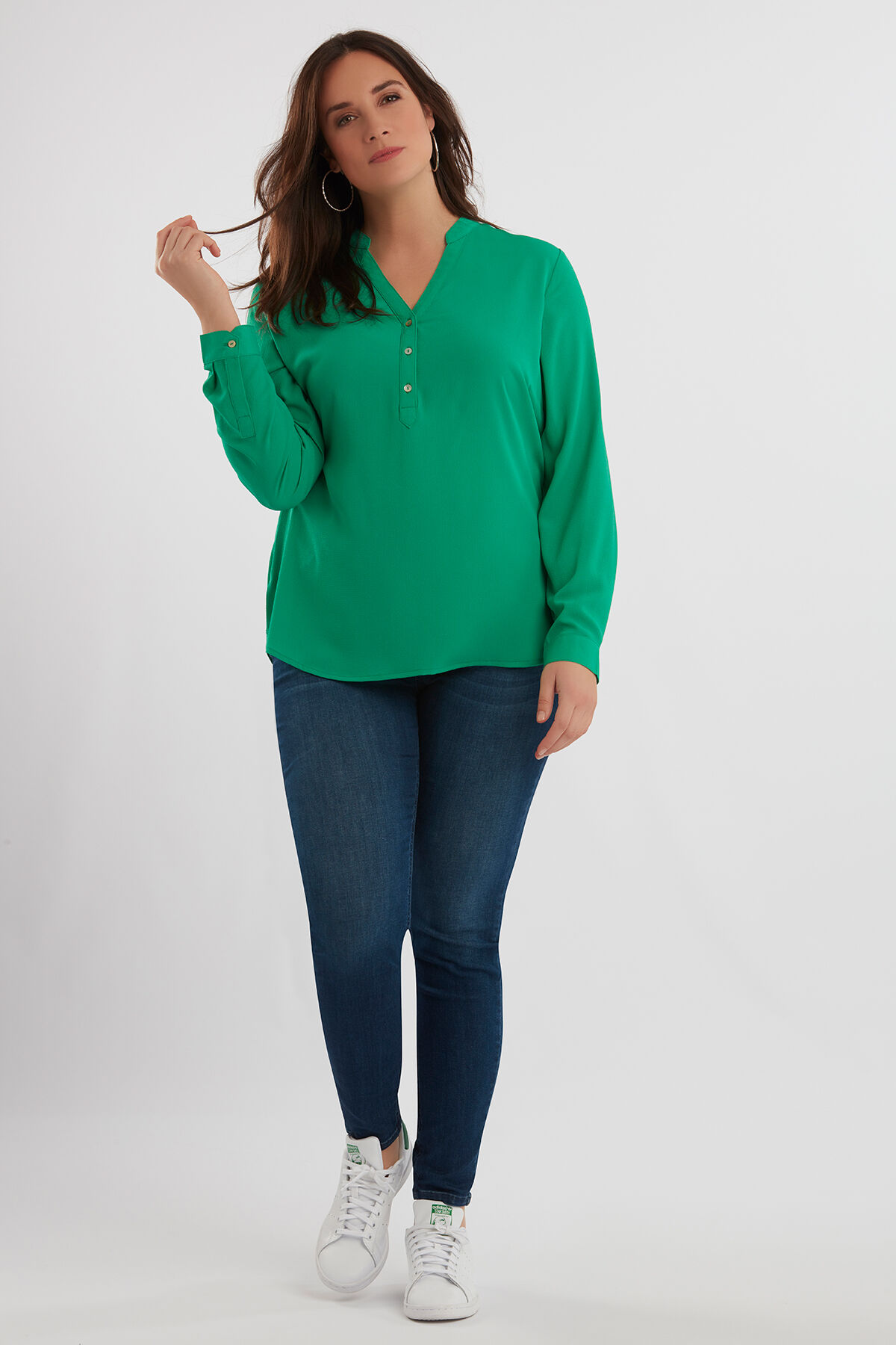 Blouse boutonne&eacute; image number 3