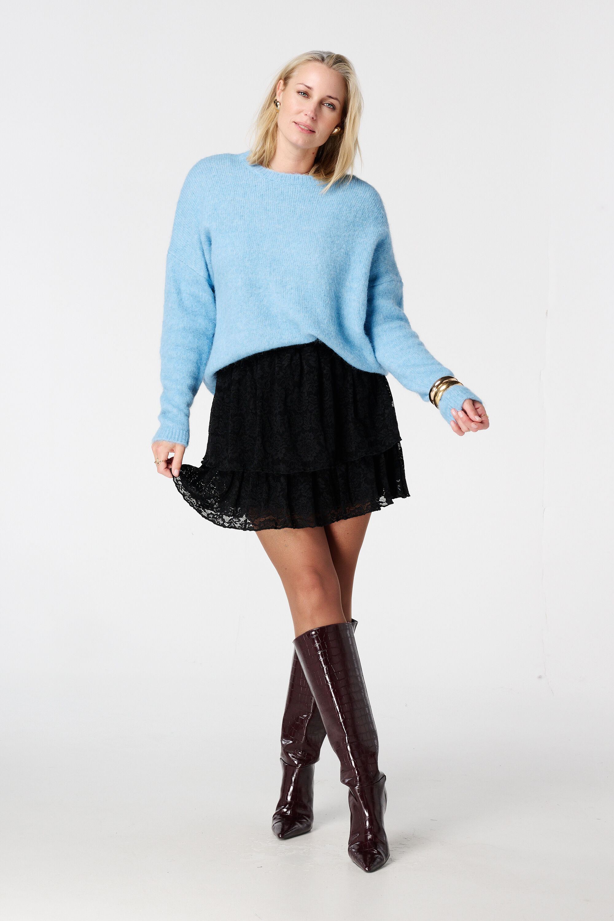 Jupe en dentelle avec volants