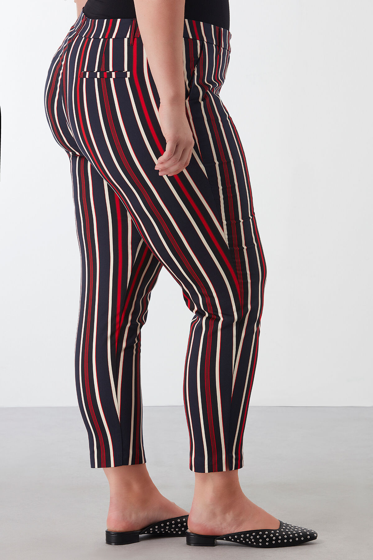 Pantalon ray&eacute; image number 3