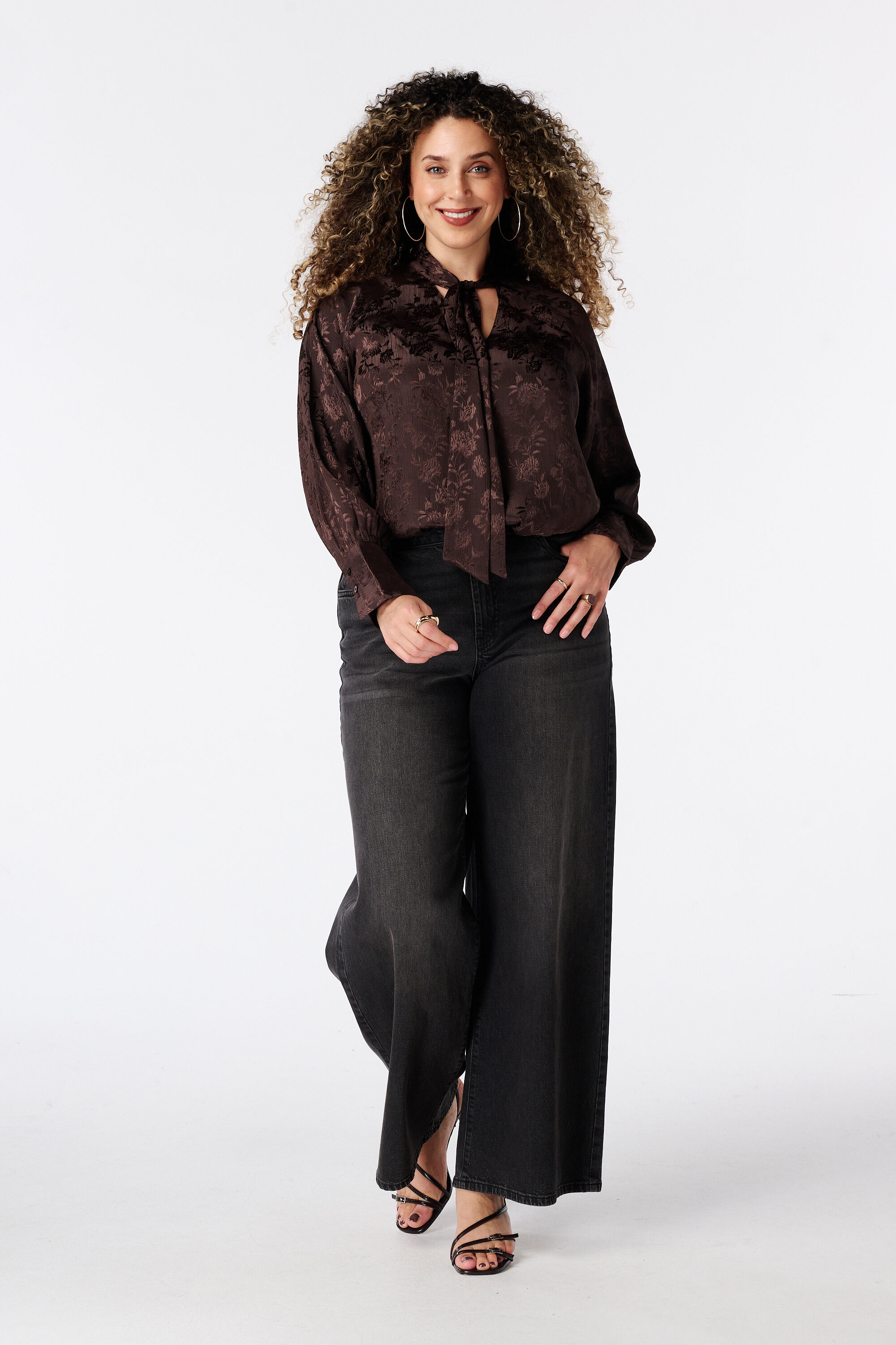 Blouse avec foulard image number 5
