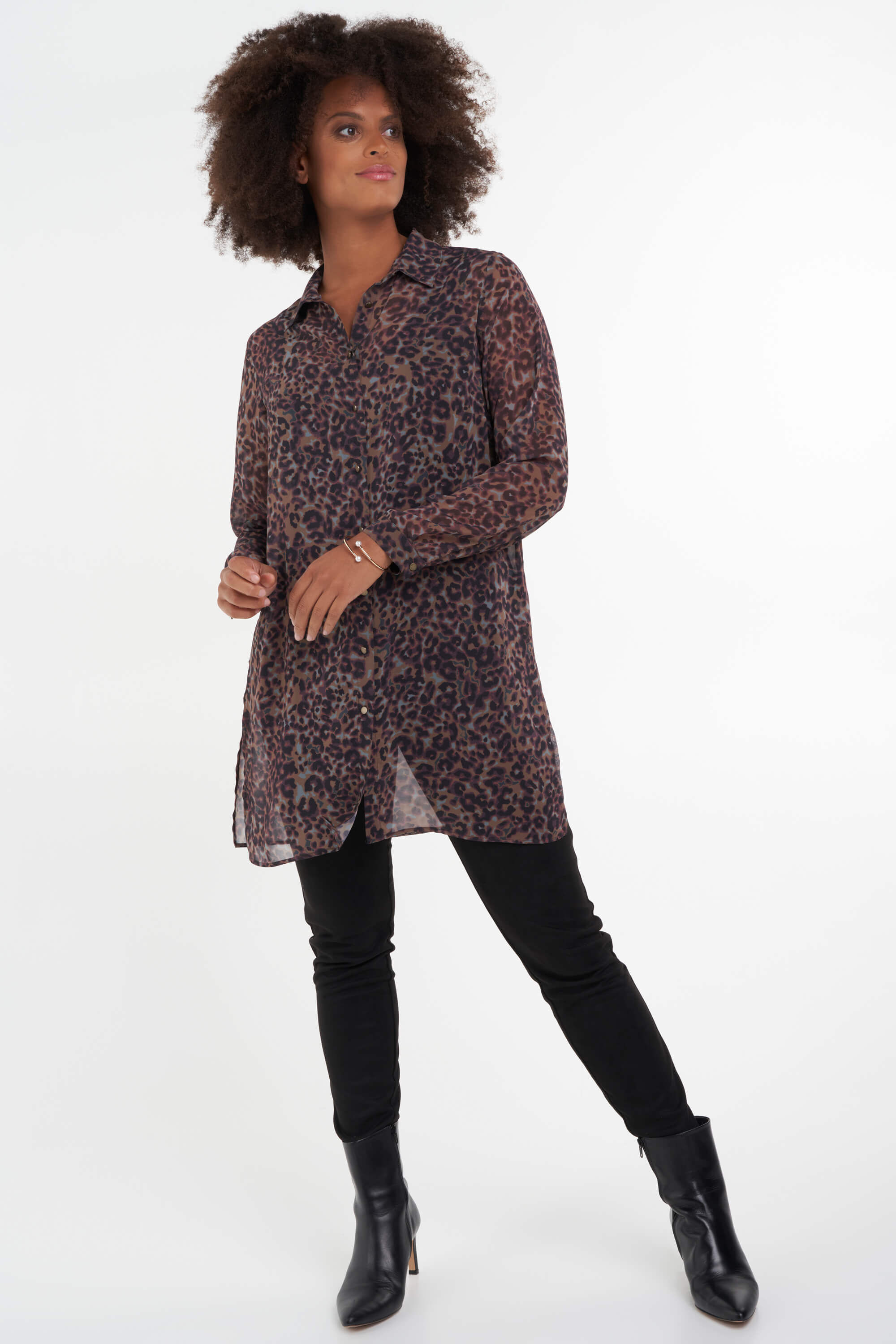 Long chemisier avec imprim&eacute;. image number 3