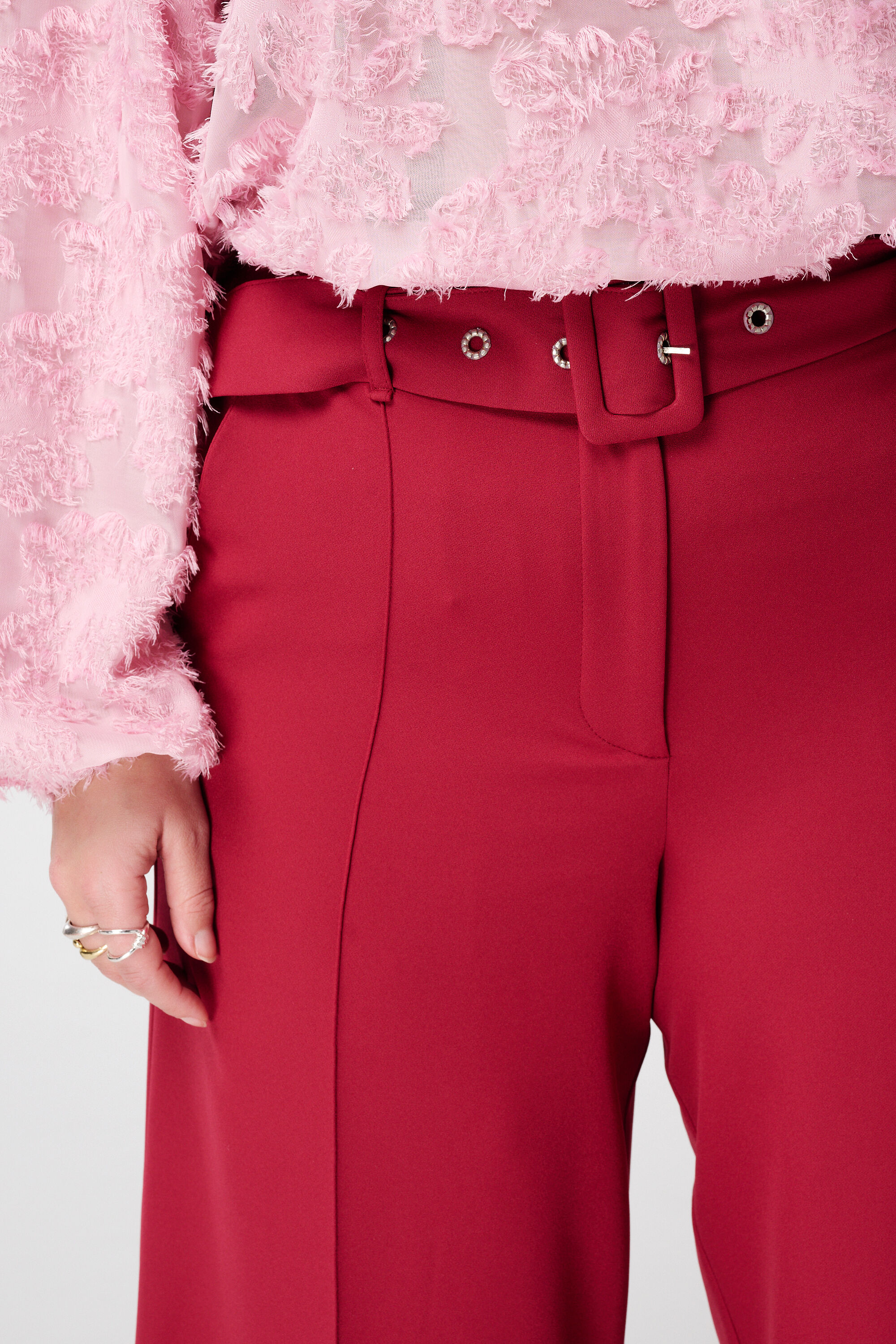 Pantalon large avec ceinture image number 4