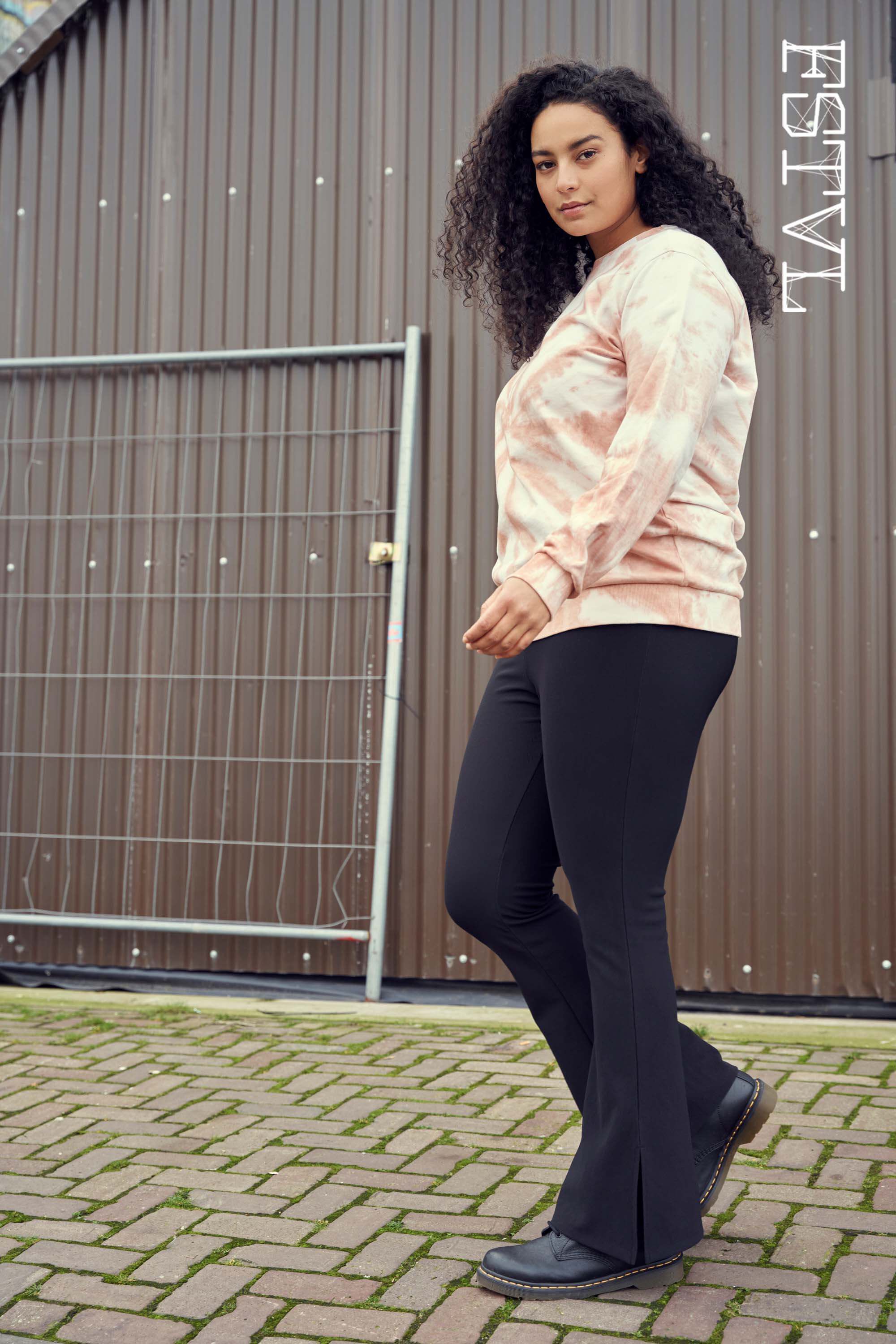 Legging &eacute;vas&eacute; avec fentes