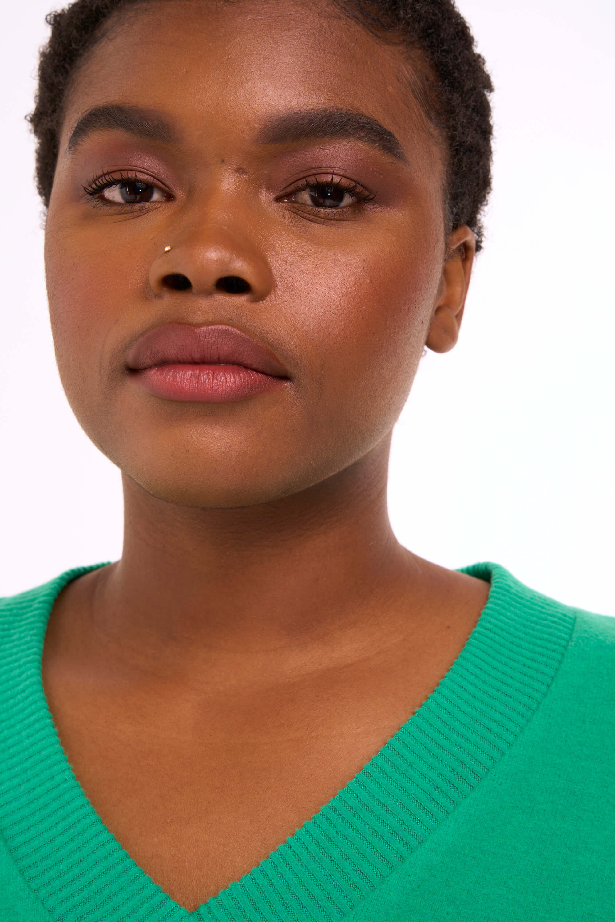 Pull avec col en V  image number 4