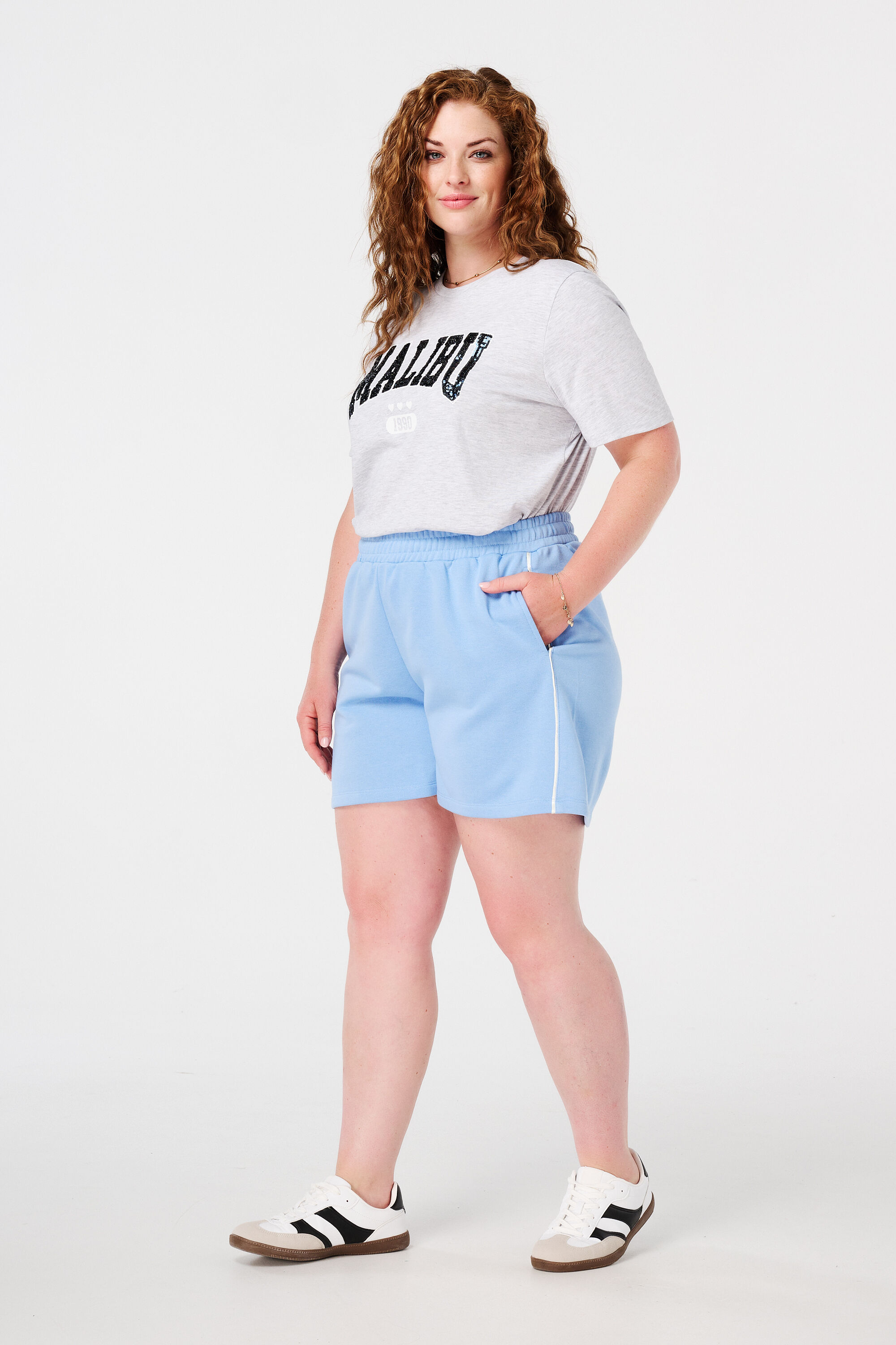 T-shirt avec inscription  image number 5