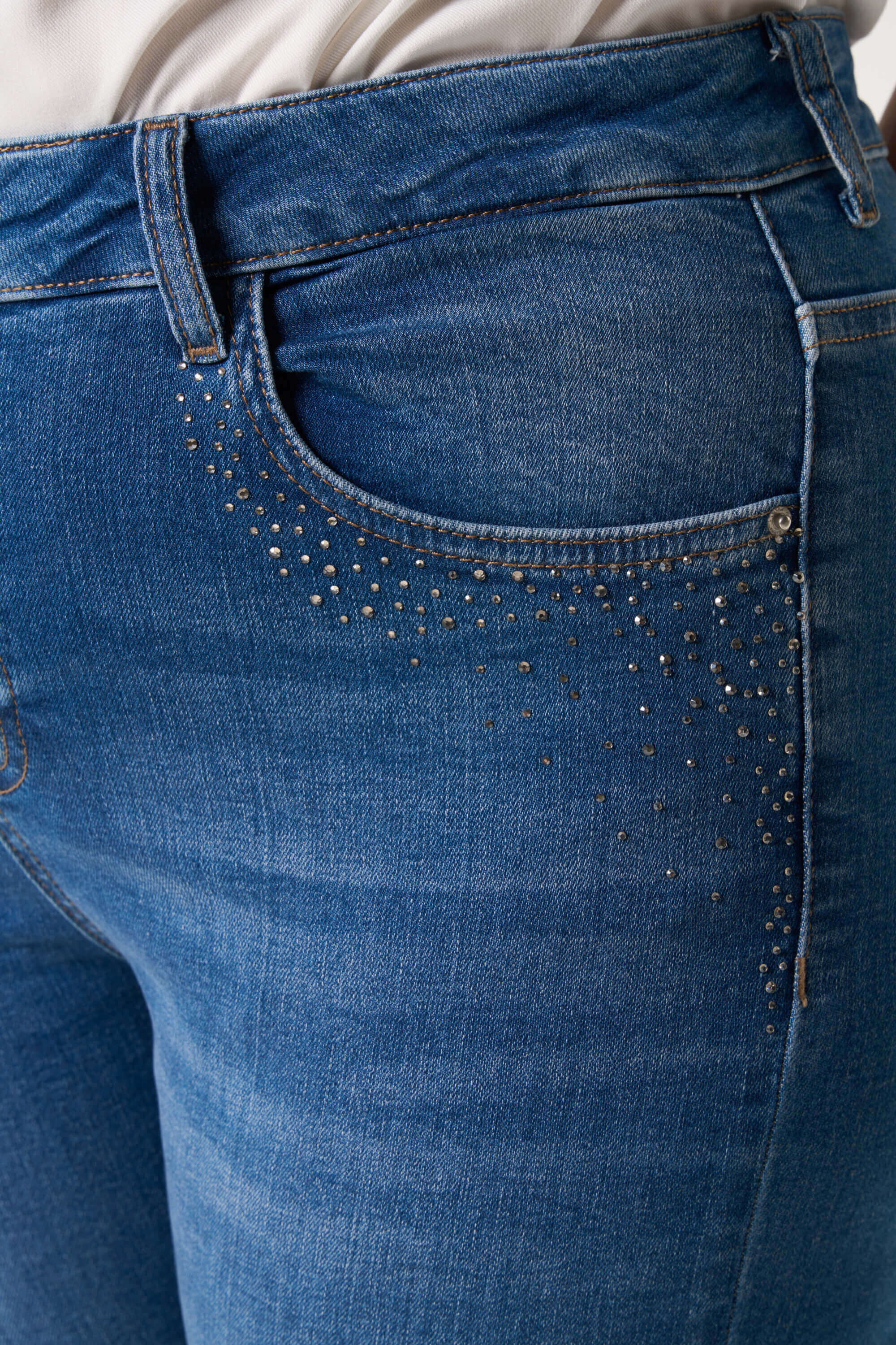 Pantacourt avec strass image number 4