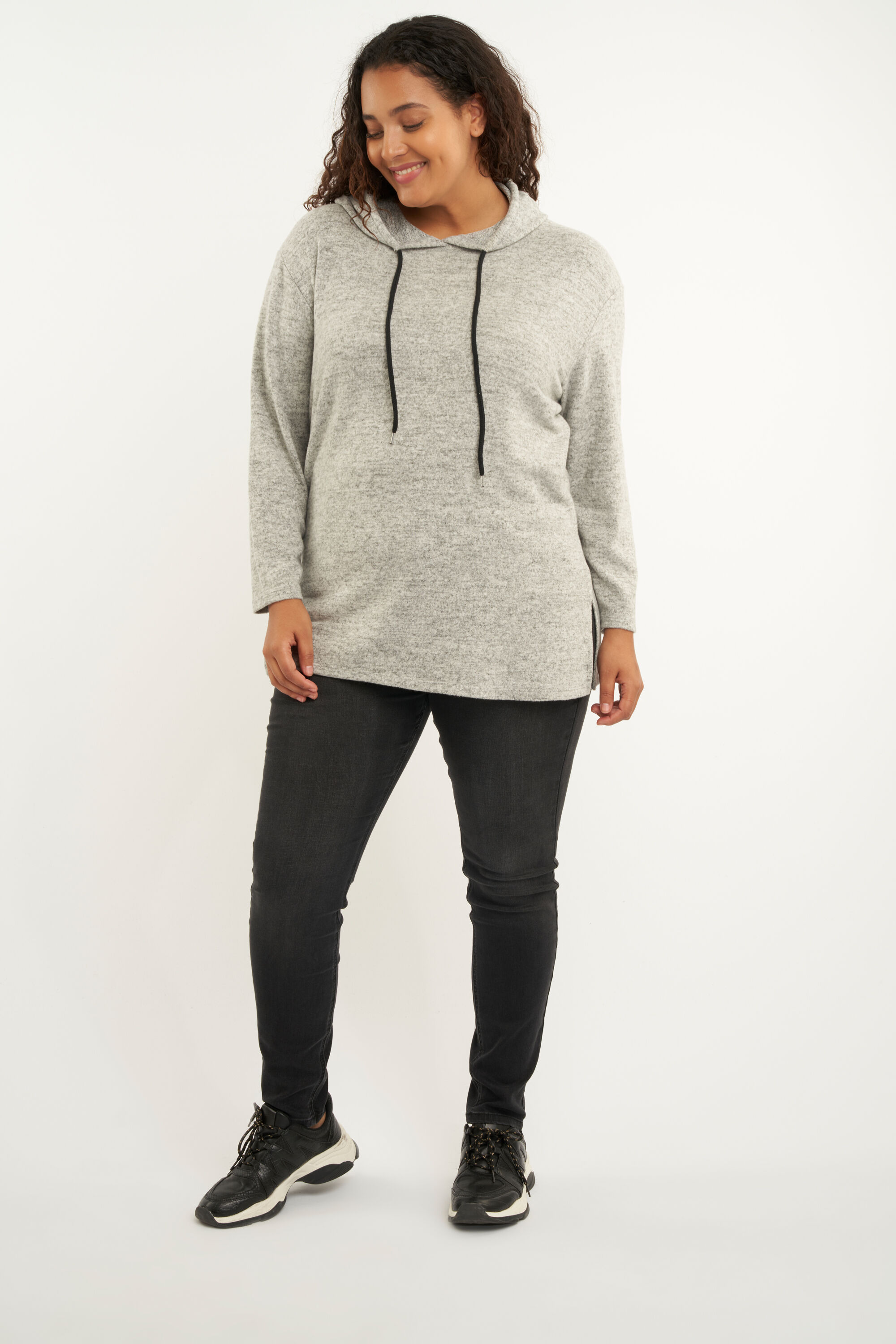 Sweat &agrave; capuche  image number 5