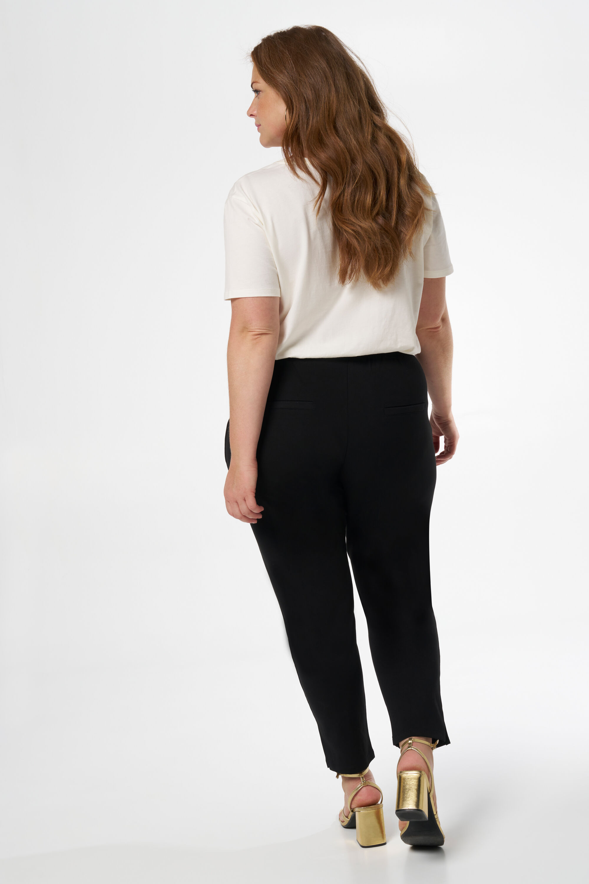 Jogging ample image number 3