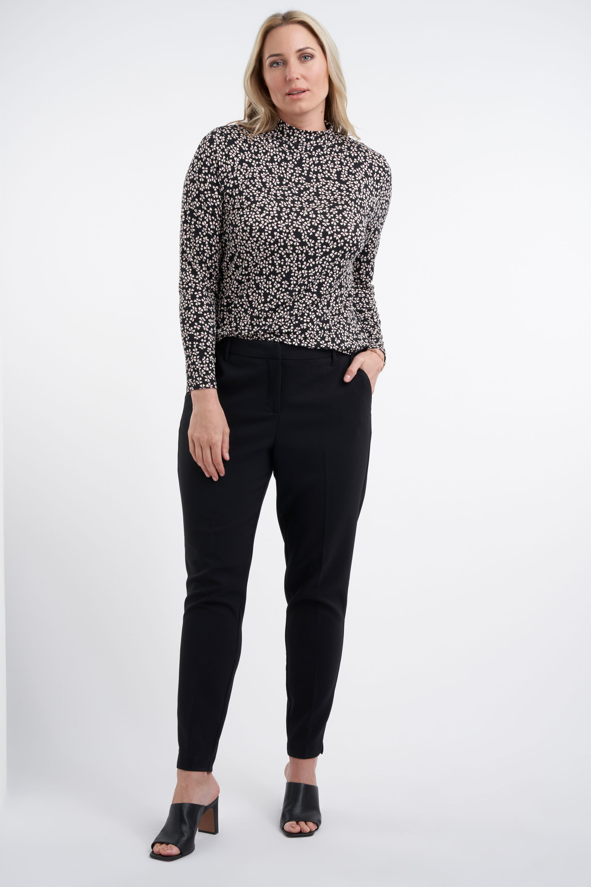 Pantalon  image number 6