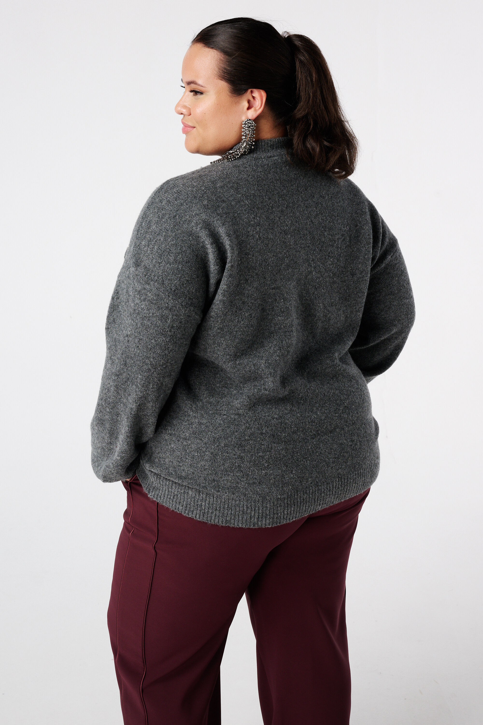 Pull en maille avec imprim&eacute; perles image number 3