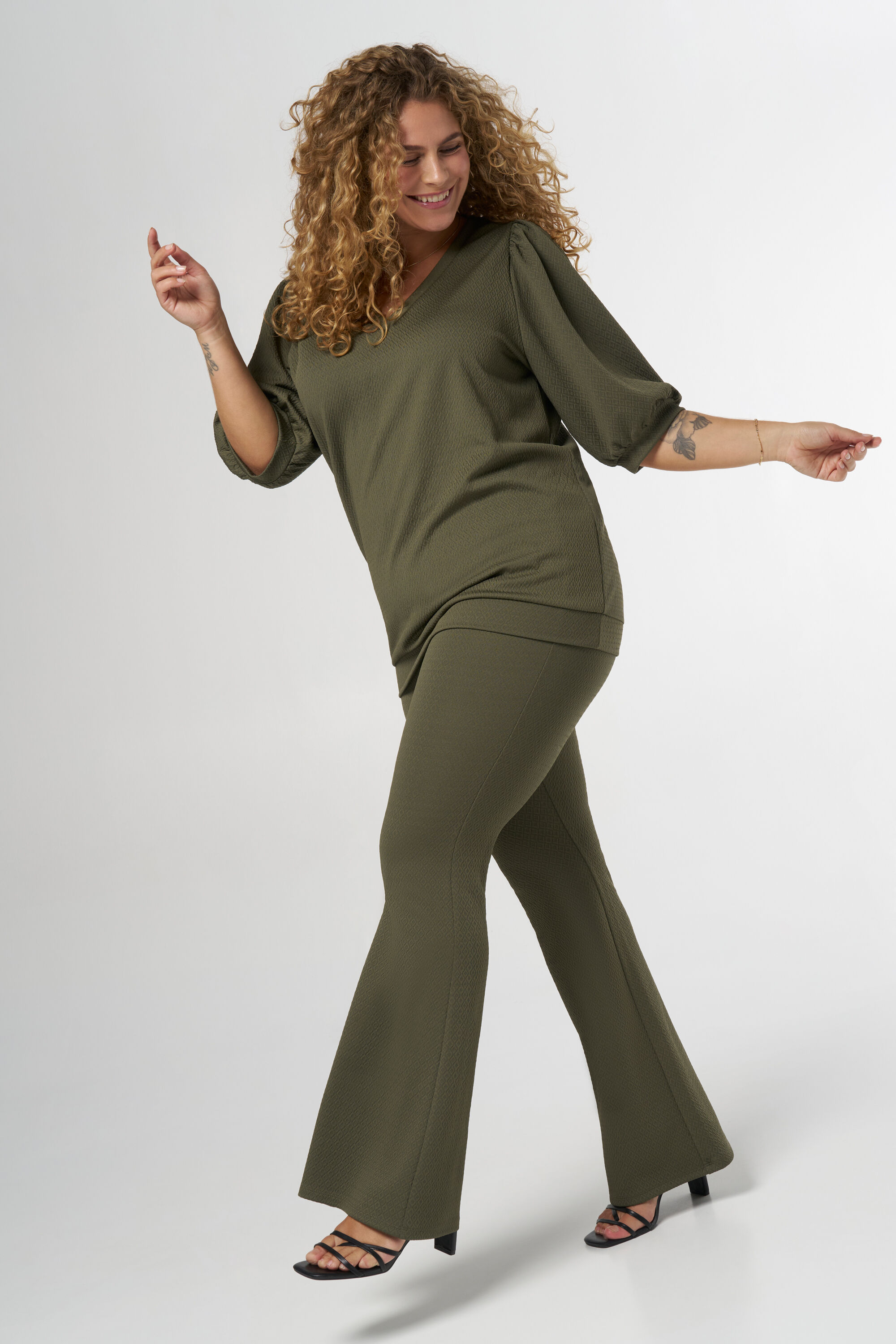 Top textur&eacute; image number 5