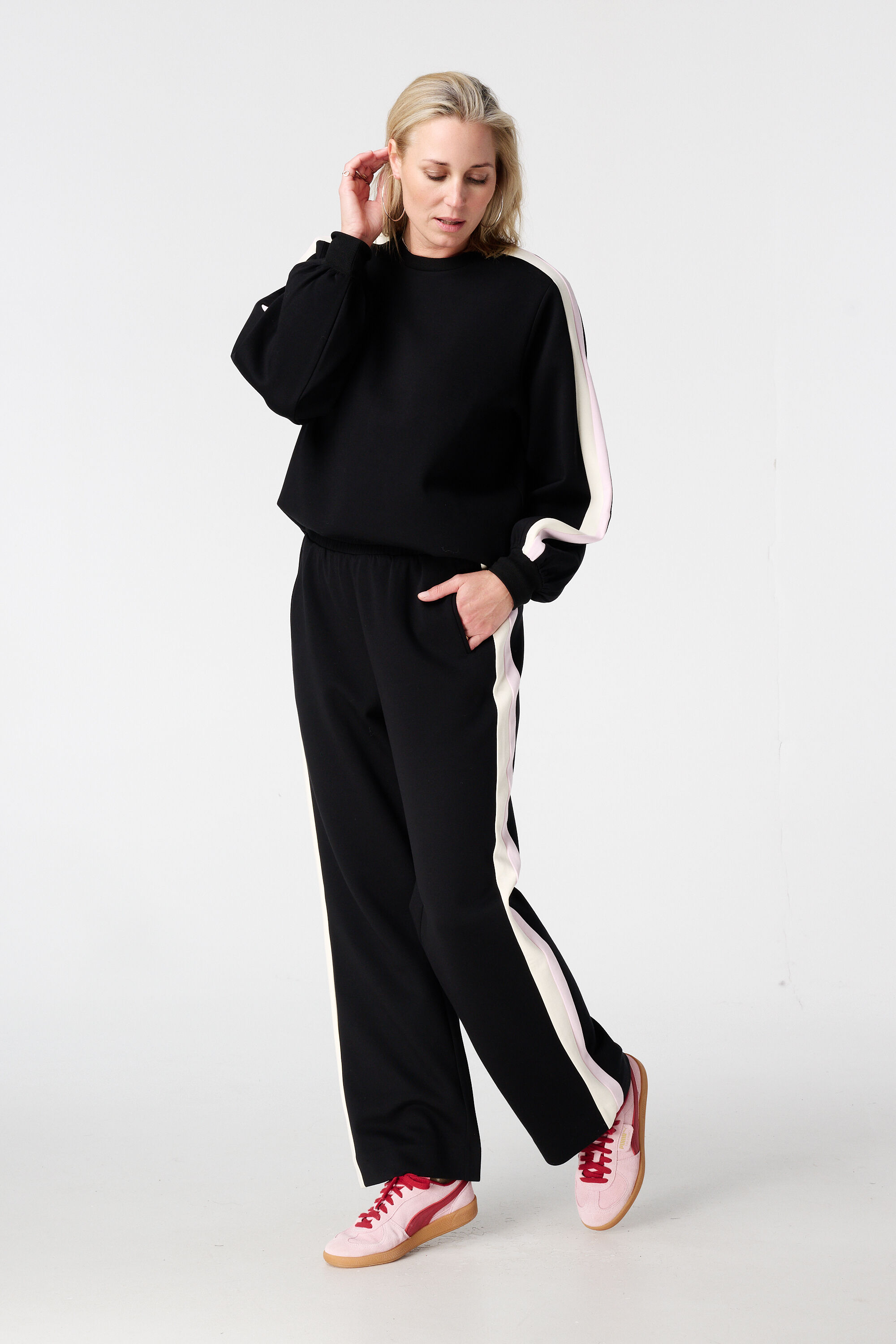 Pantalon avec bande lat&eacute;rale