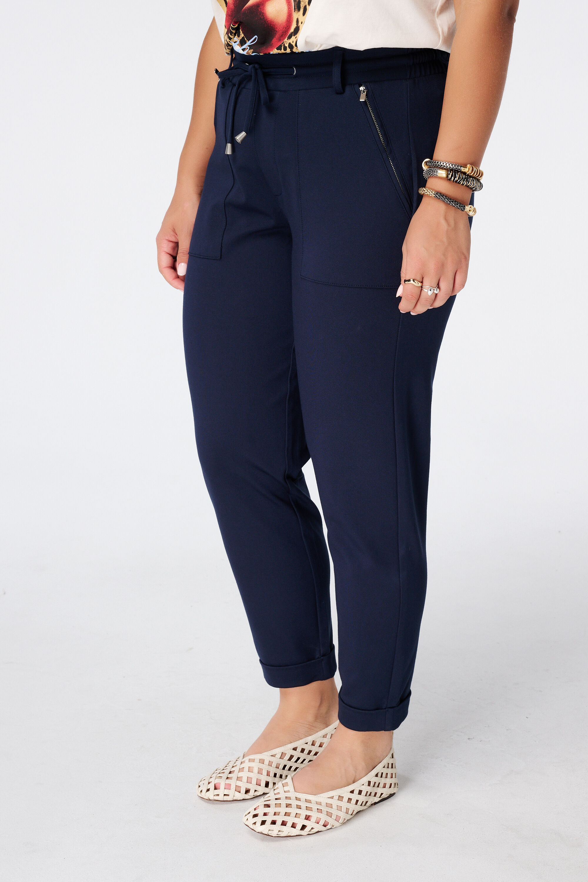 Pantalon fusel&eacute; &agrave; taille &eacute;lastique image number 5