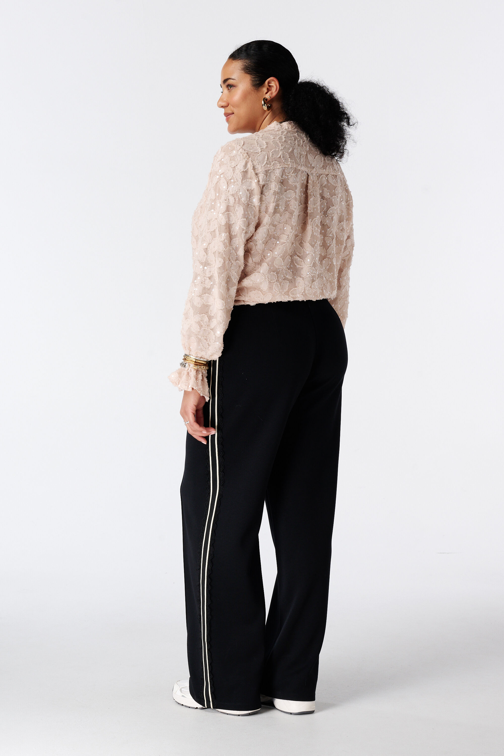 Pantalon &agrave; bande lat&eacute;rale en dentelle image number 3