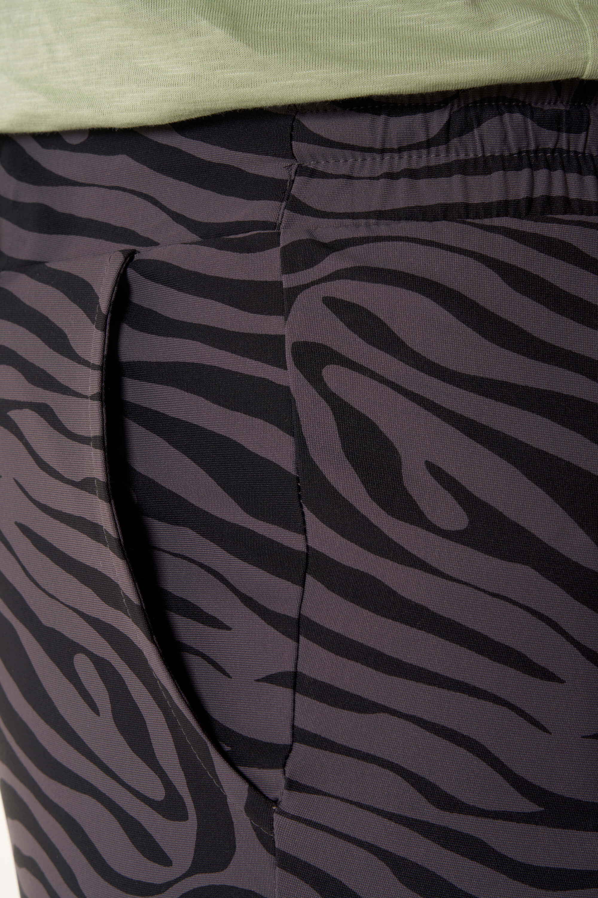 pantalon de voyage image number 4