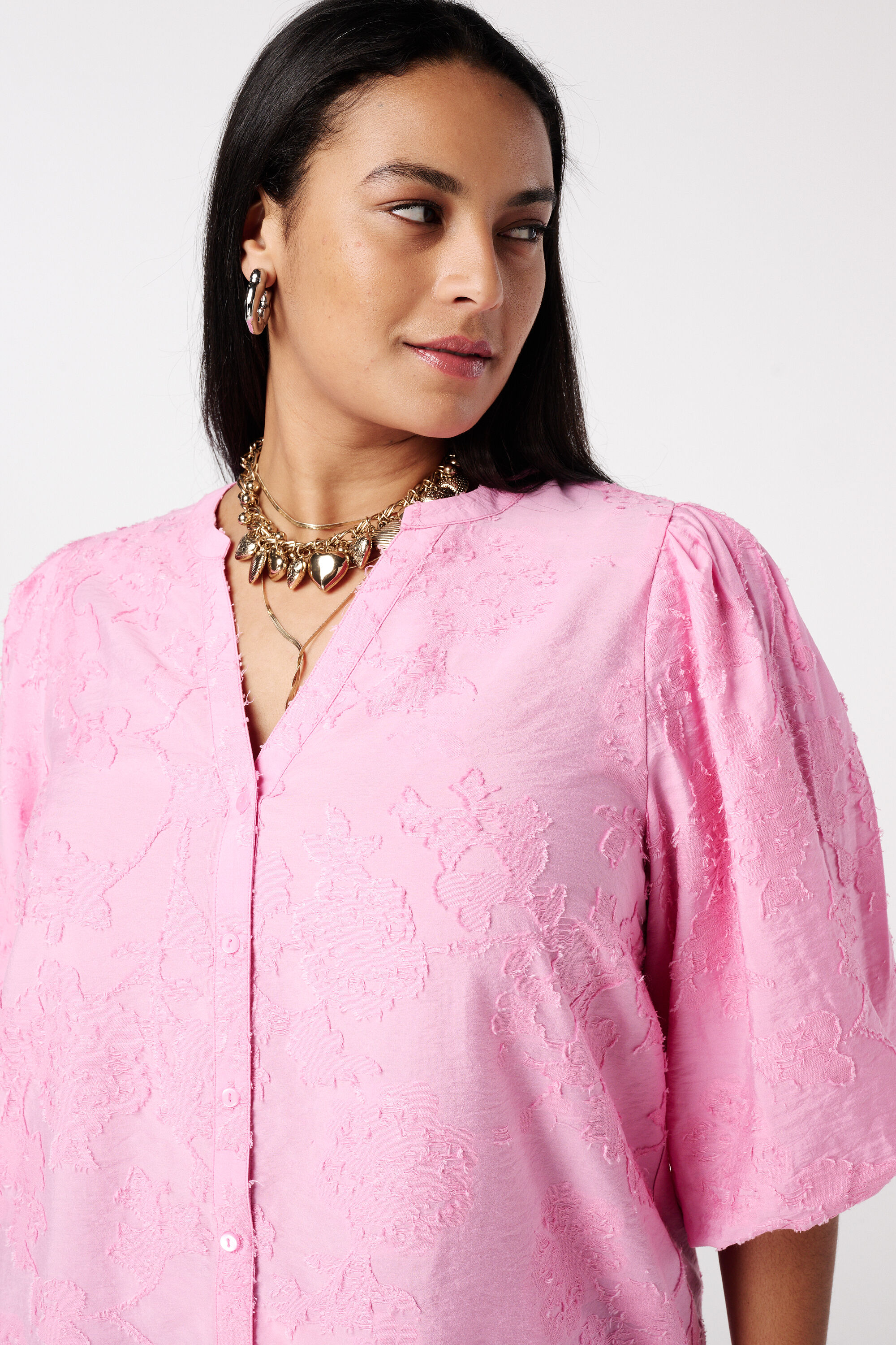 Blouse brod&eacute;e &agrave; manches bouffantes image number 4