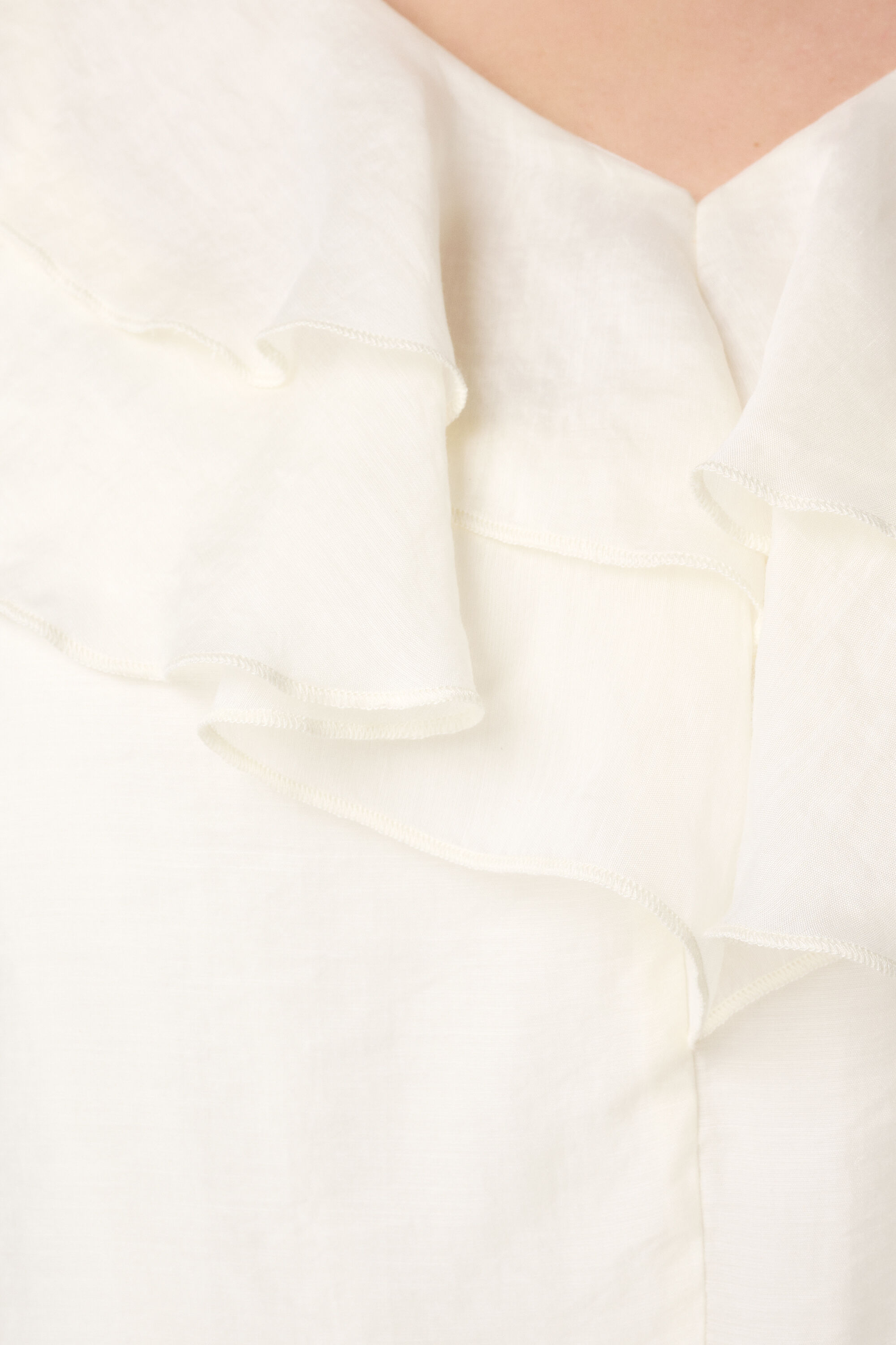 Chemisier &agrave; volants et manches bouffantes image number 5