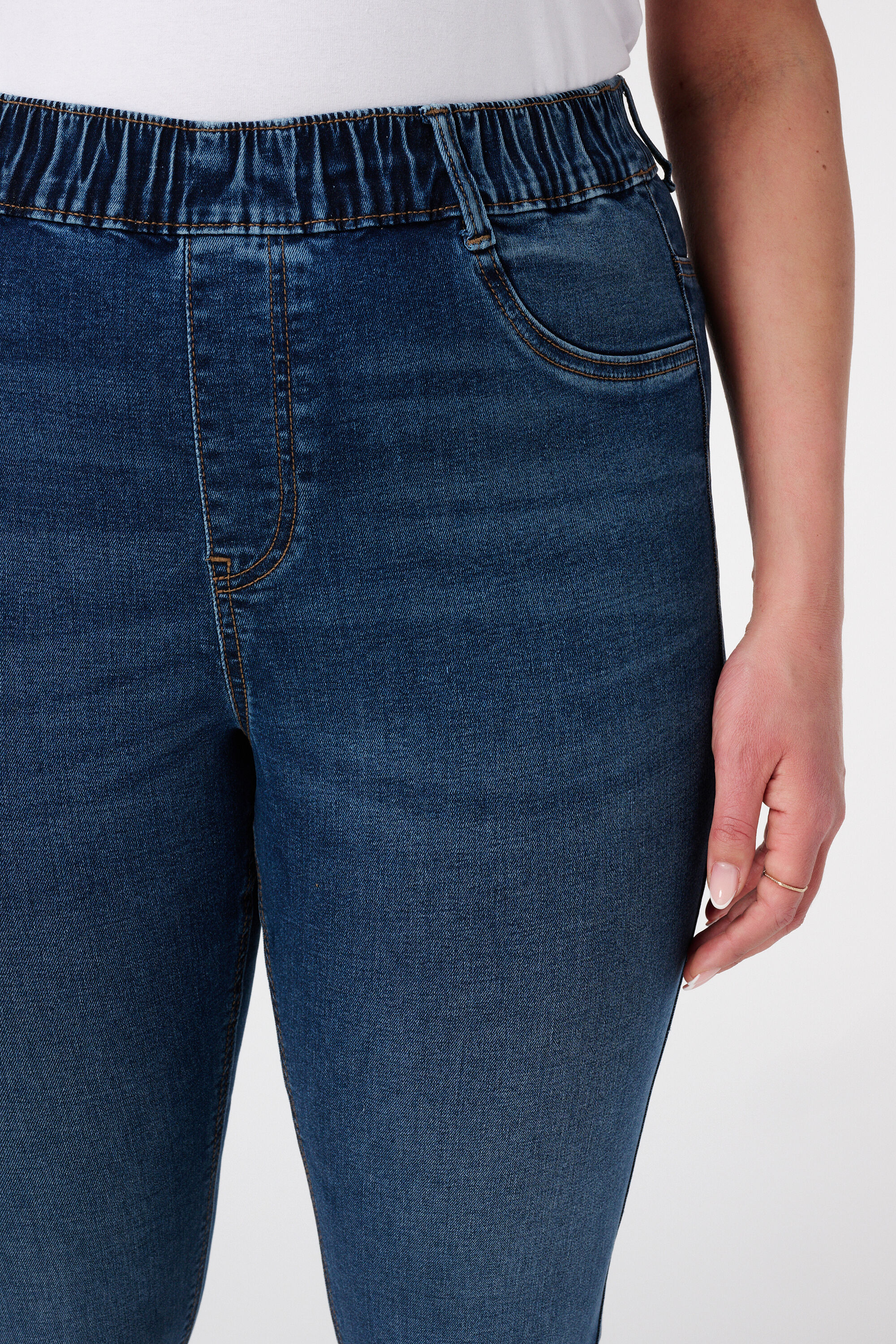 Tregging &agrave; jambe fine image number 4