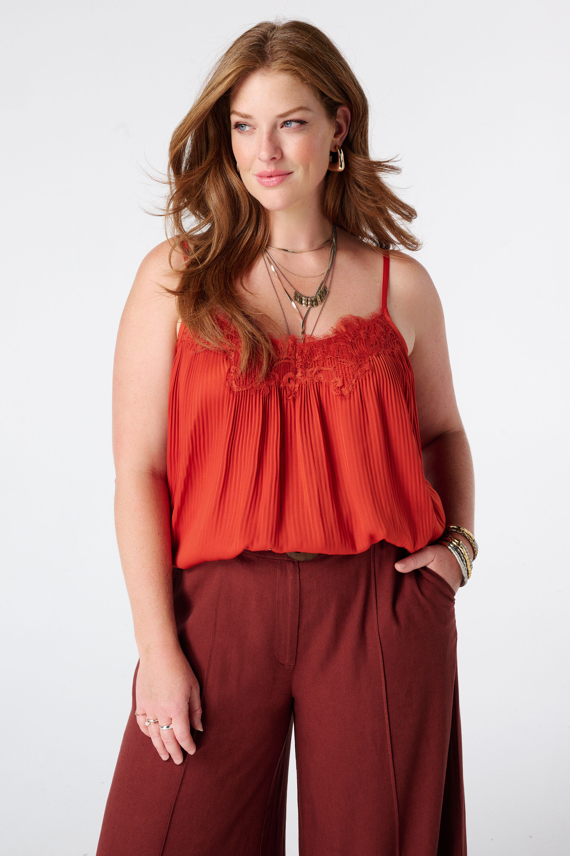 Blouse sans manches avec dentelle