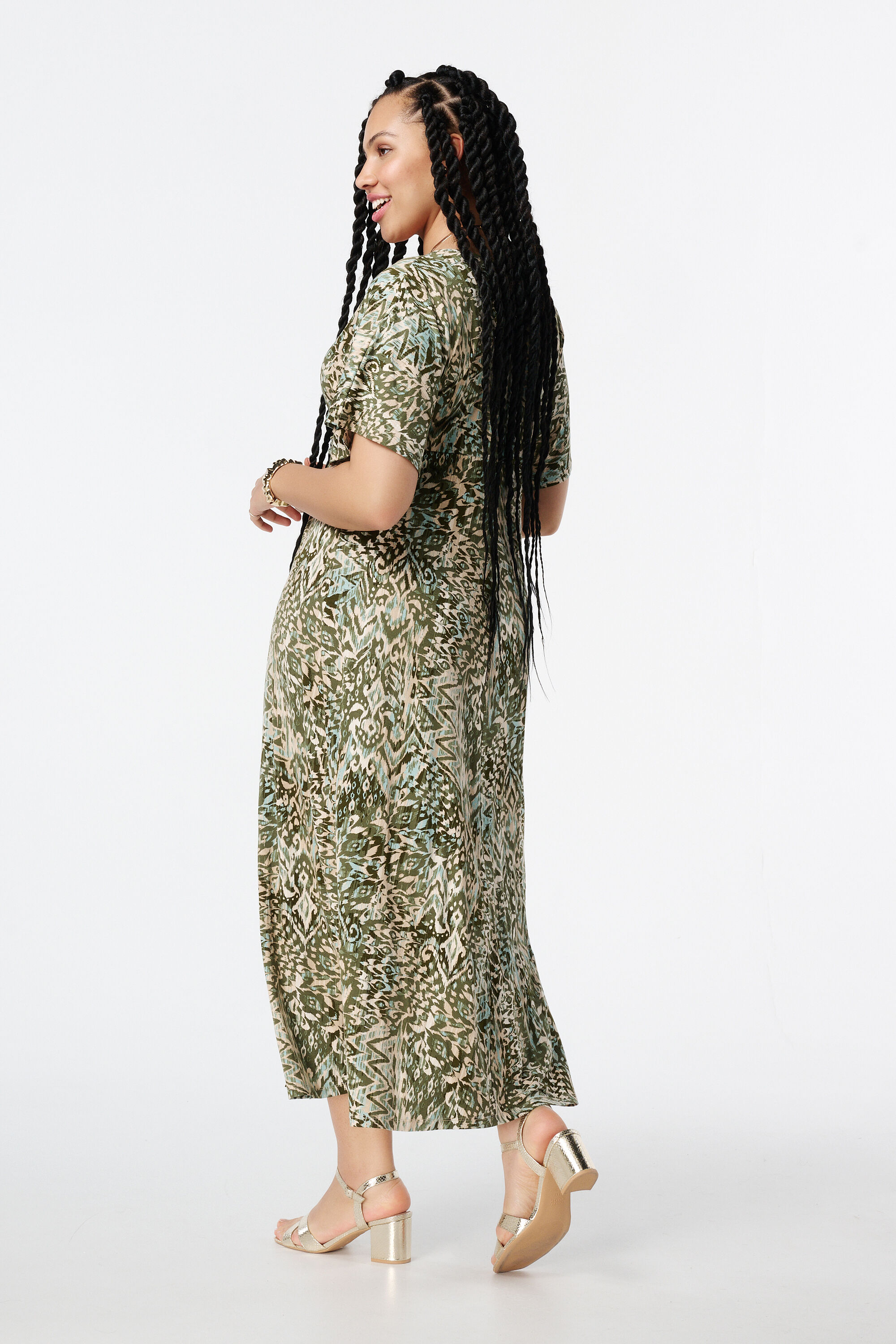 Robe avec d&eacute;tail torsad&eacute; image number 3