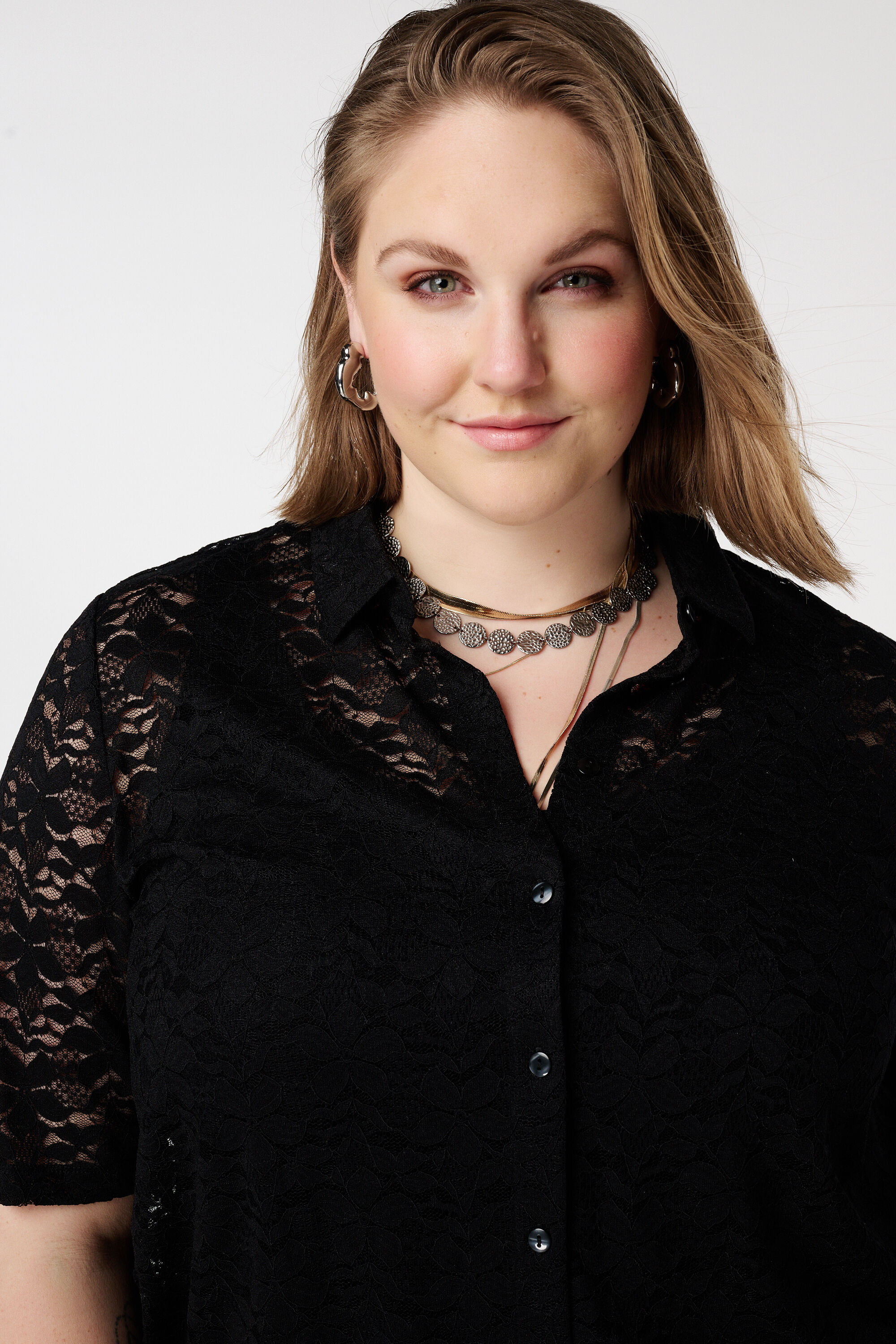 Top en dentelle &agrave; manches courtes image number 4