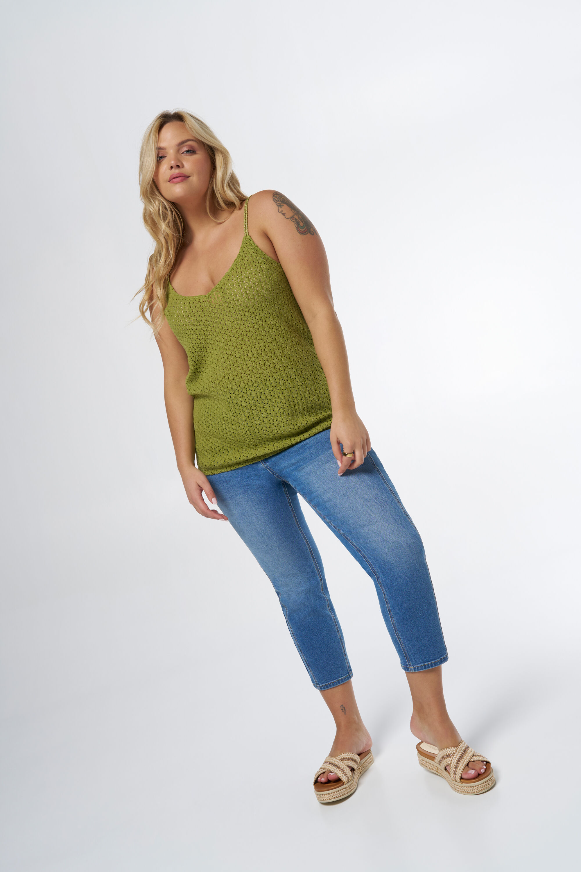 Haut en maille textur&eacute;e image number 5