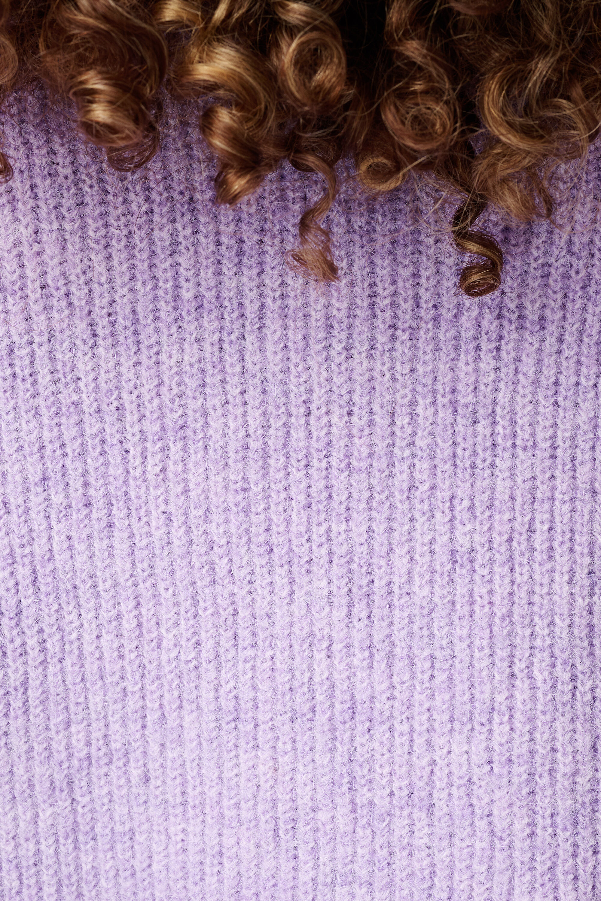 Pull avec &eacute;charpe assortie image number 6