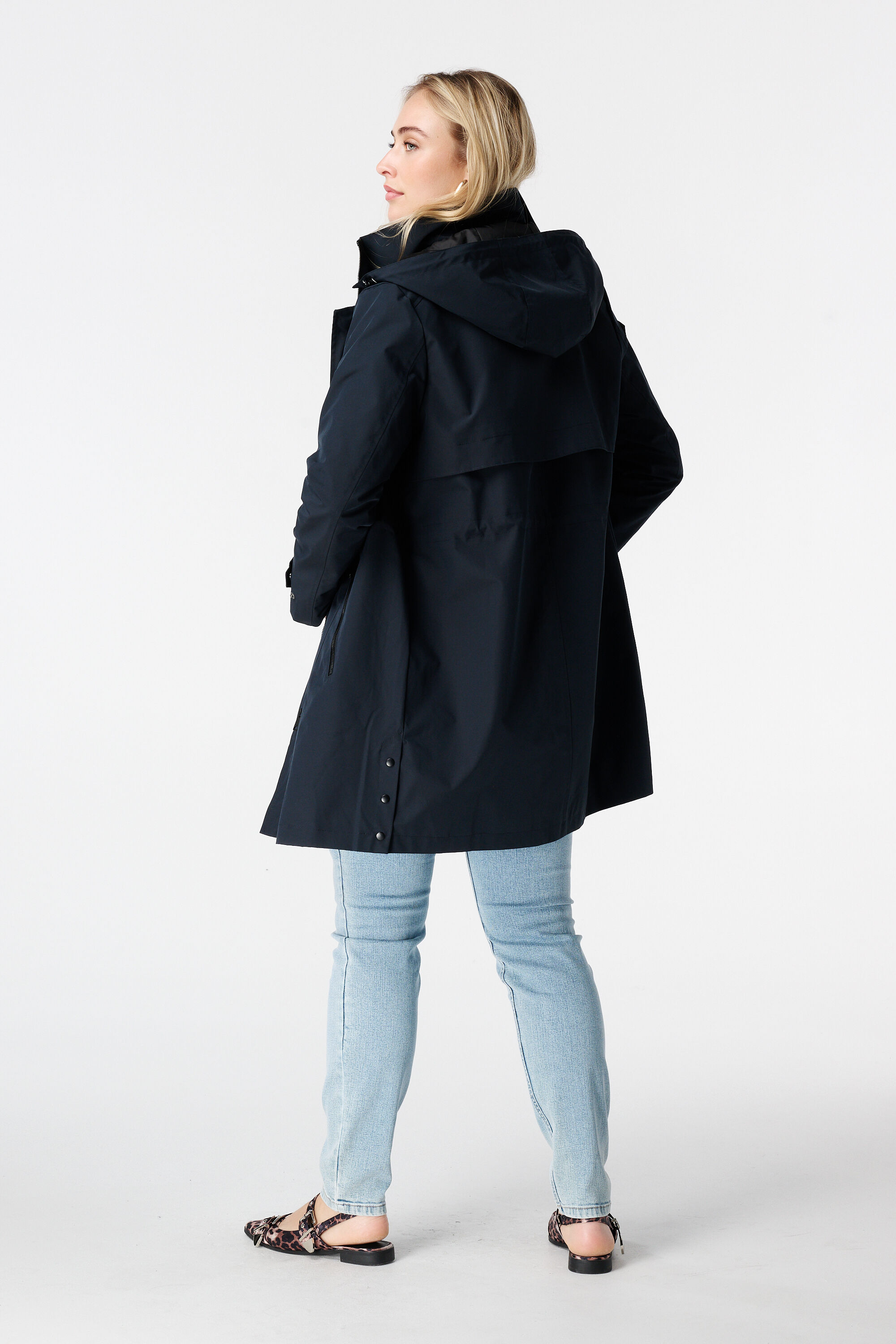 Manteau matelass&eacute; avec capuche image number 3