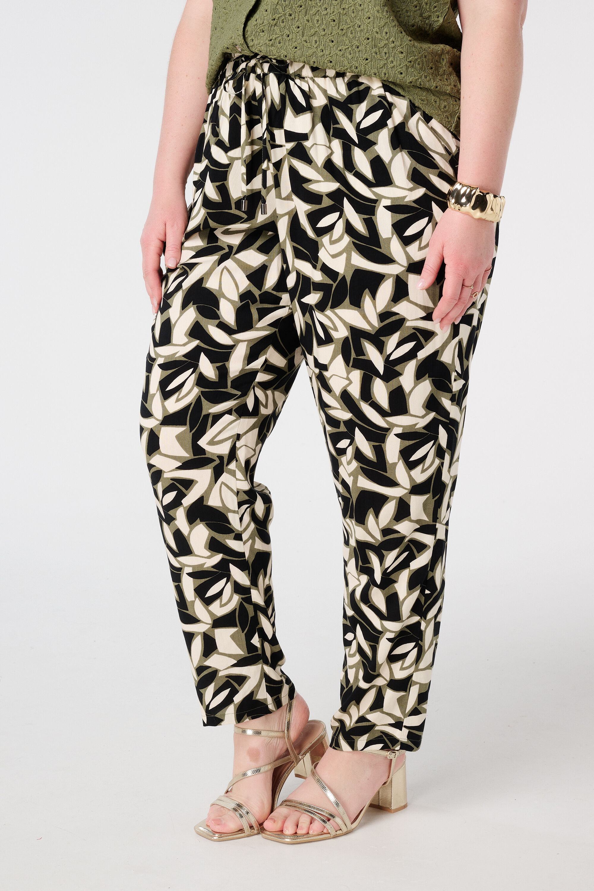 Pantalon confortable avec cordon image number 5