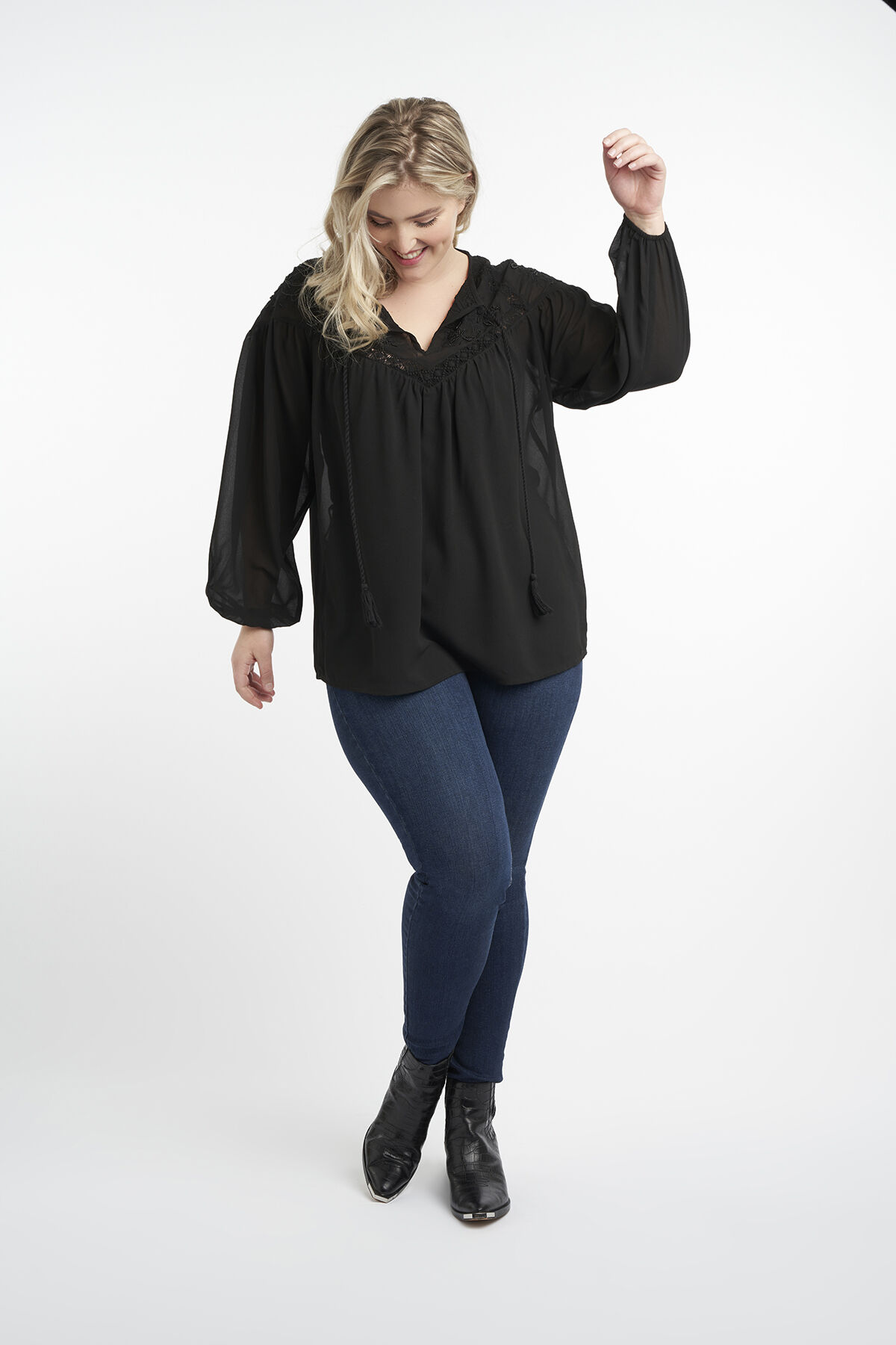 Chemisier d&eacute;cor&eacute; en dentelle  image number 5