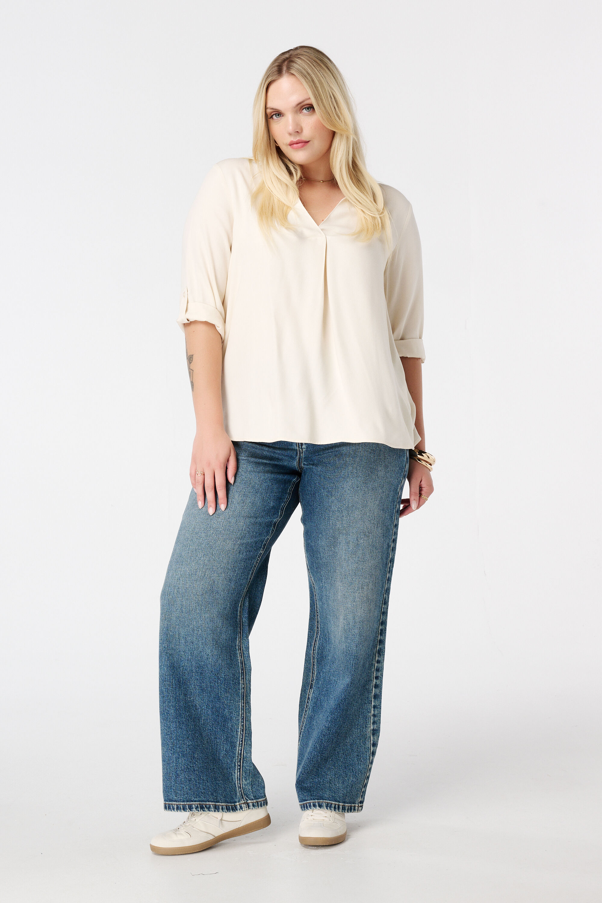 Chemisier &agrave; manches roul&eacute;es image number 5