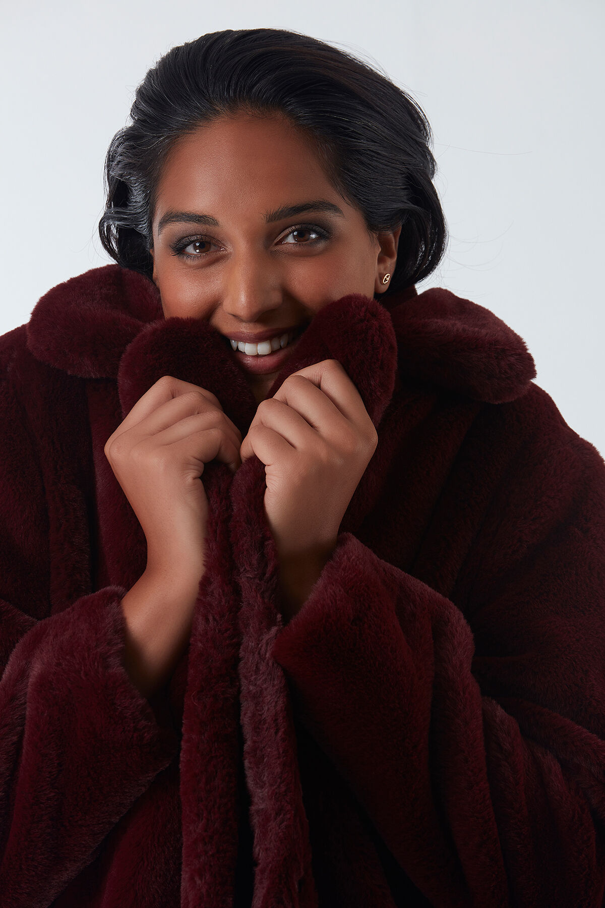 Manteau en fausse fourrure image number 5